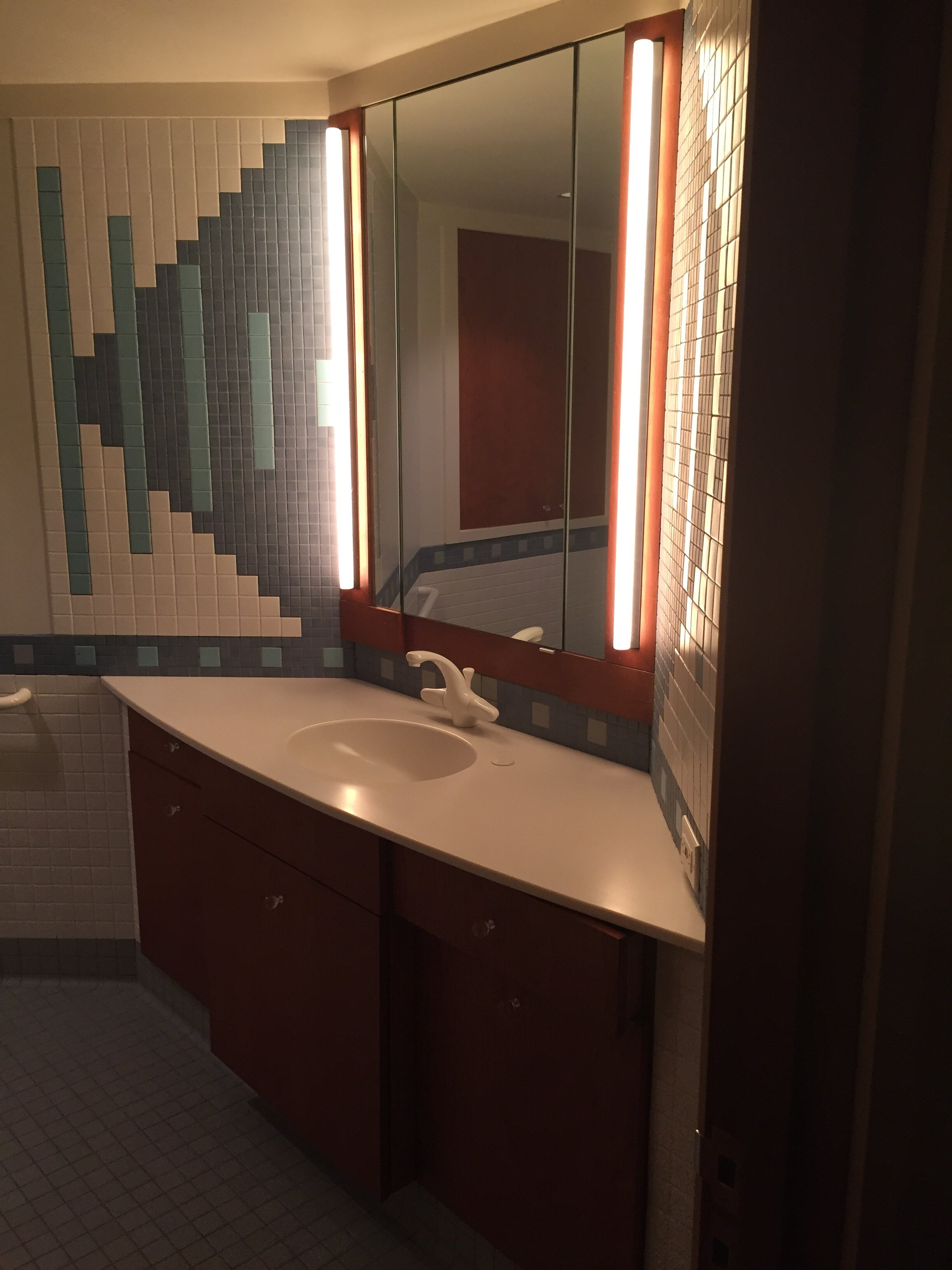 Vanity C-C407