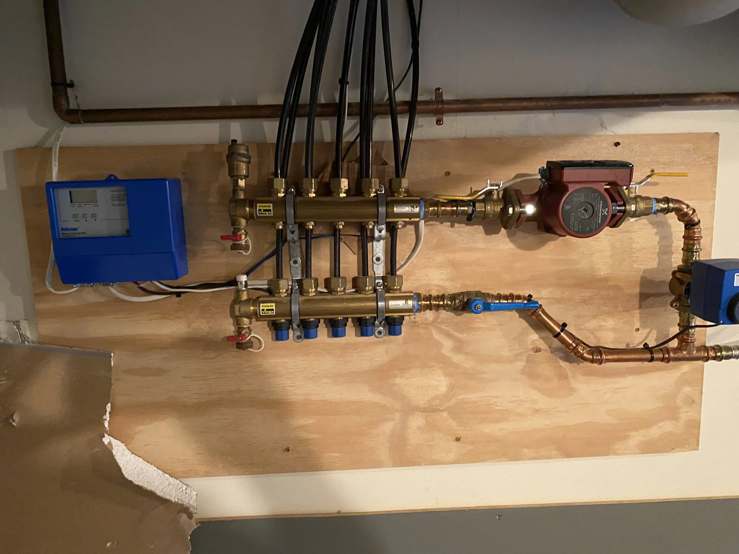 Radiant Floor 5 Loop Manifold Set A C812 — Upcycle