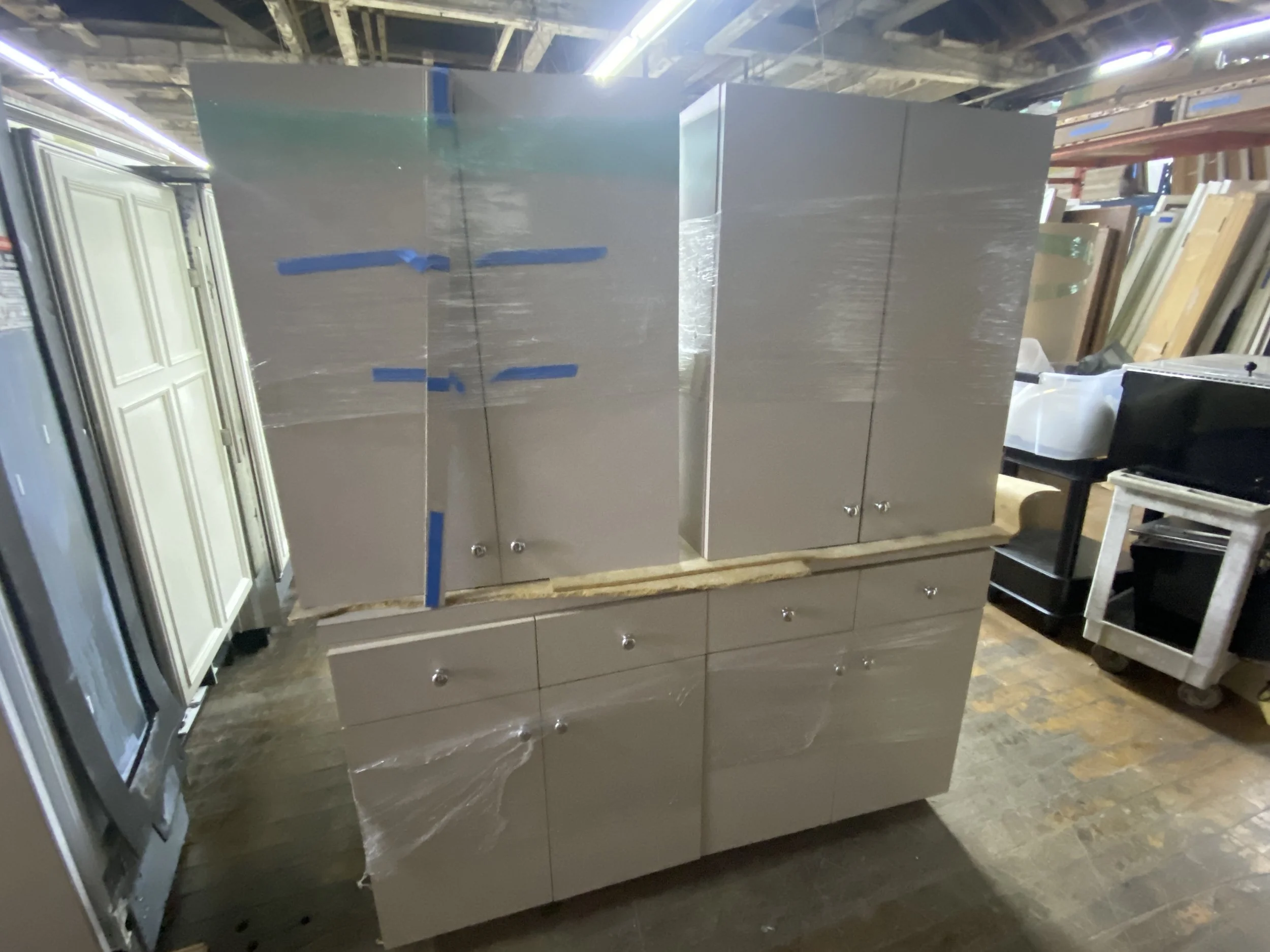 Base and Upper cabinets C812