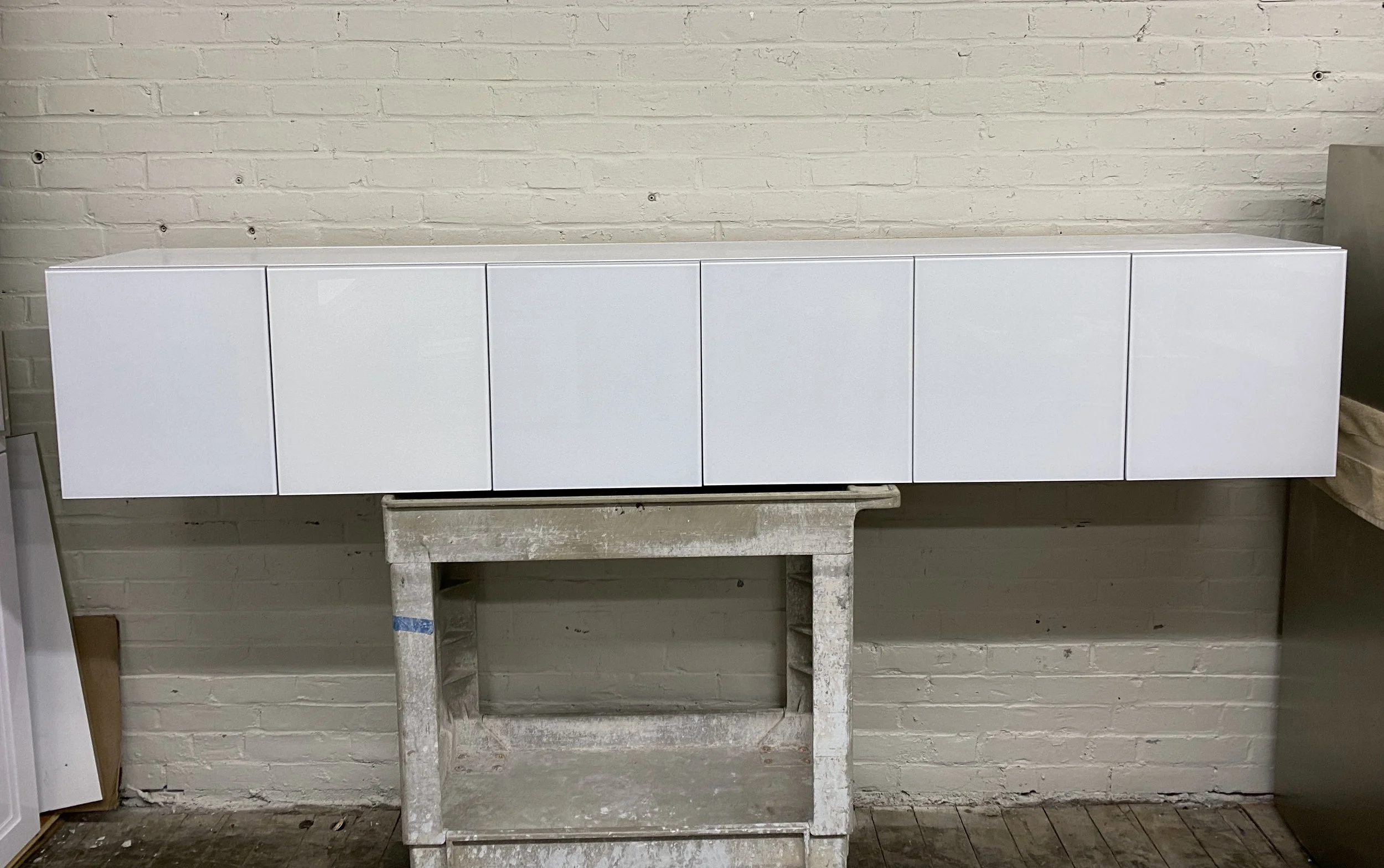 Glass Front Upper Cabinets C844