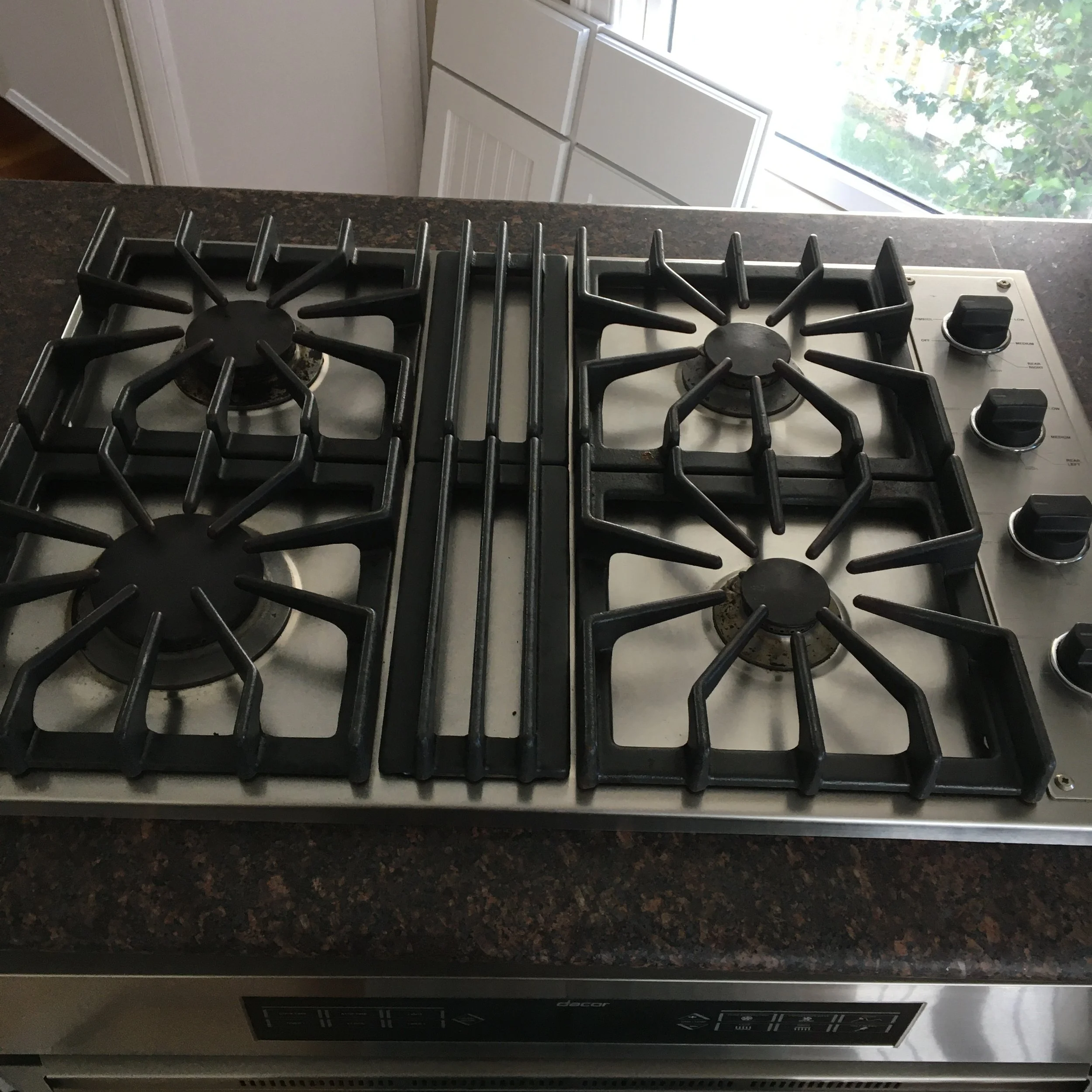 Viking 30" Propane Cooktop  M870