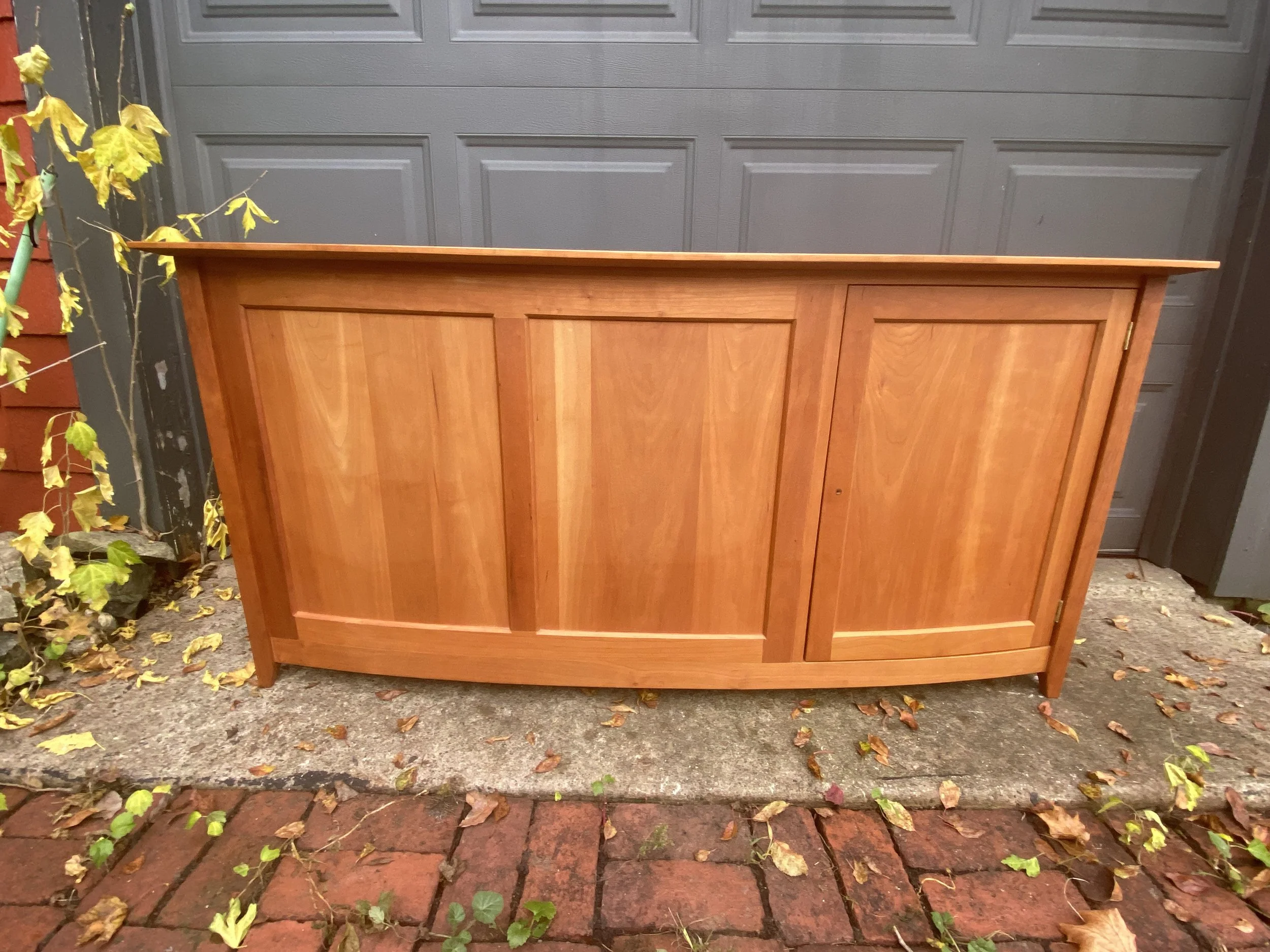 Pompanoosuc Mills Cherry Chelsea TV Lift  Cabinet Z999