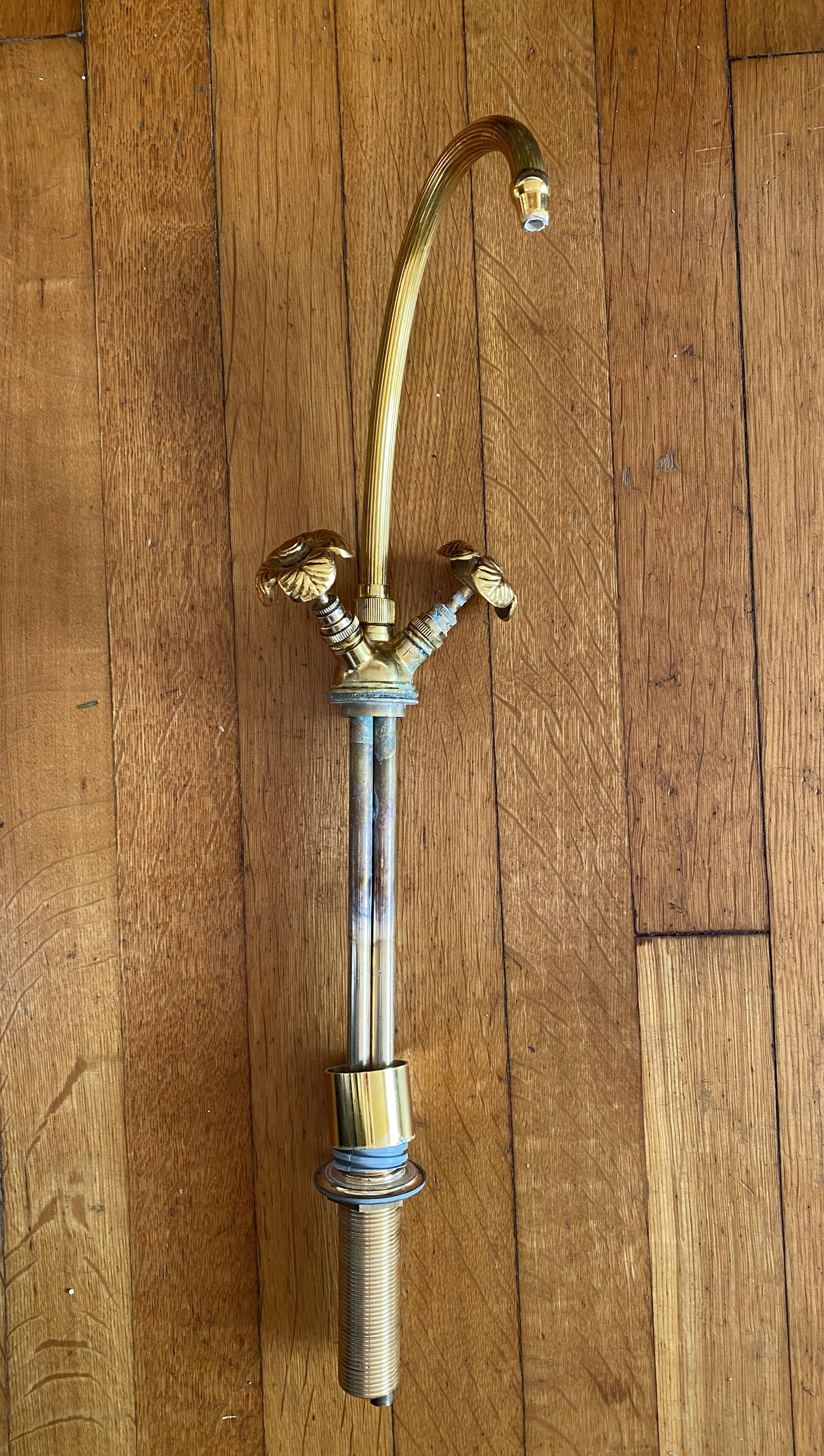 Vintage Gold Faucet/Mixer W552