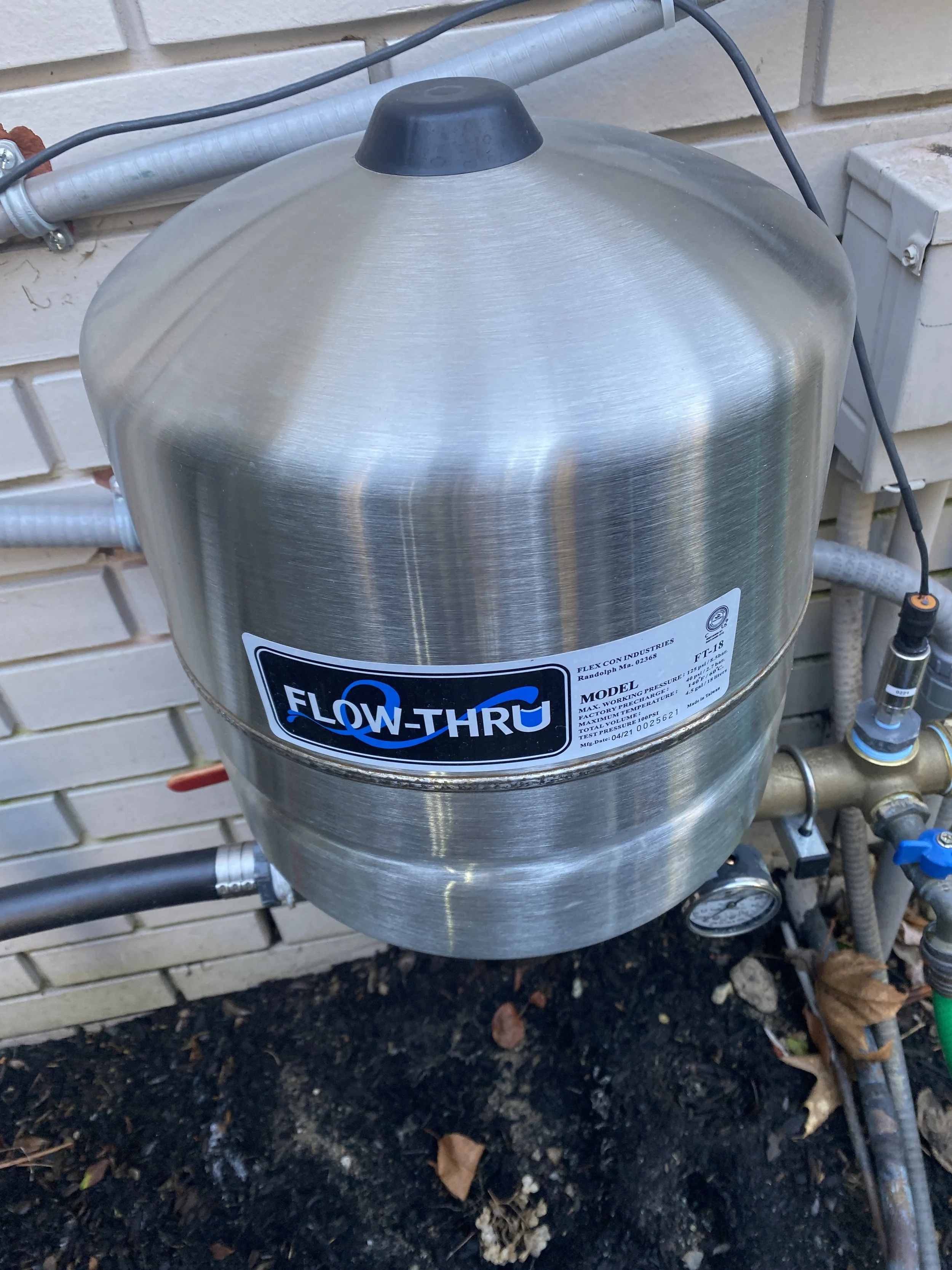 Flex Con Reserve Tank D143