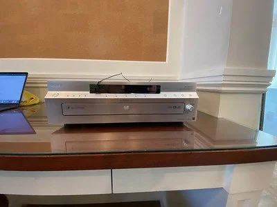 Sony 5 disc DVD/ CD changer DVP NC555ES C812