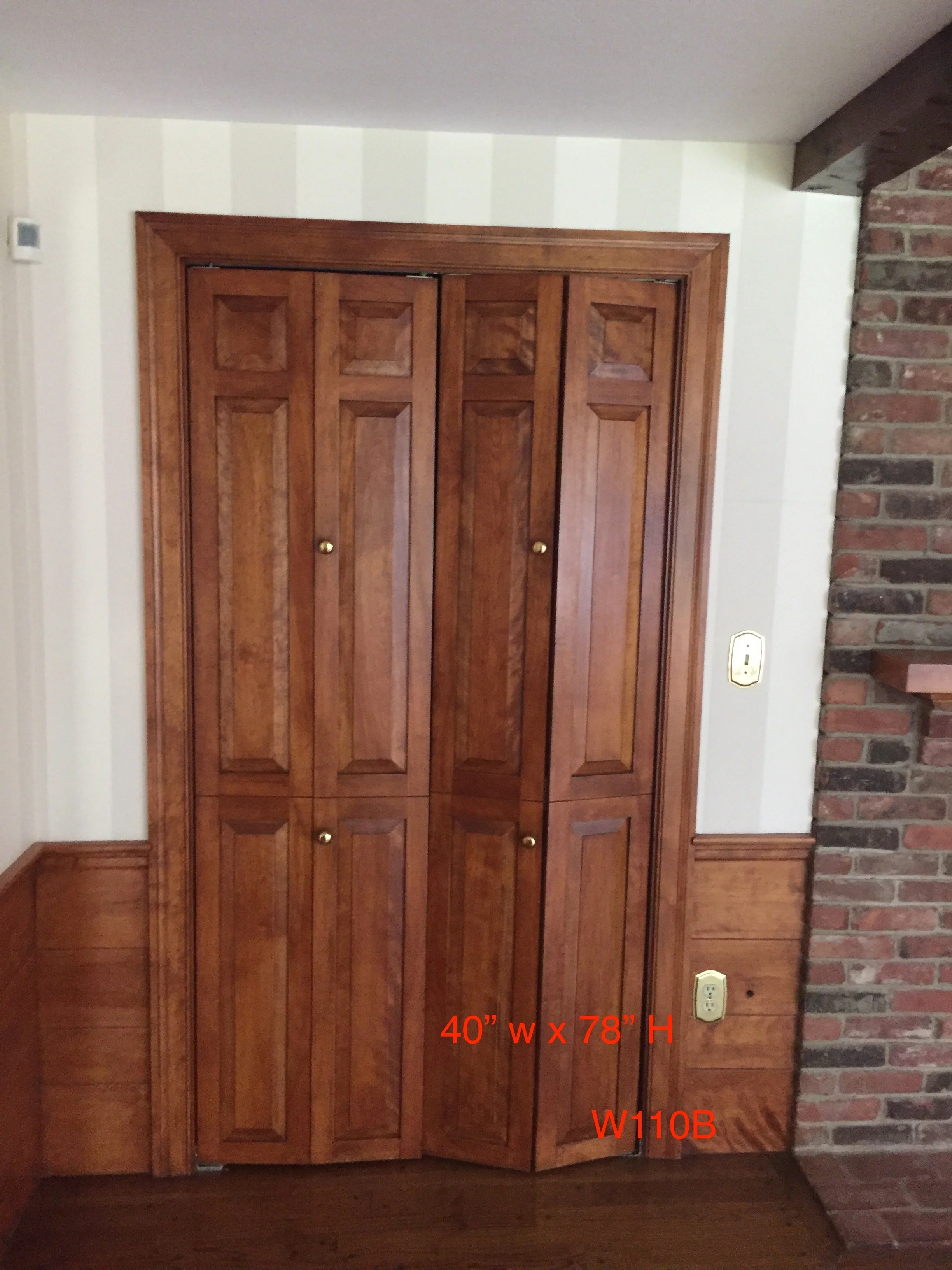 Wood Bifold Door B W110