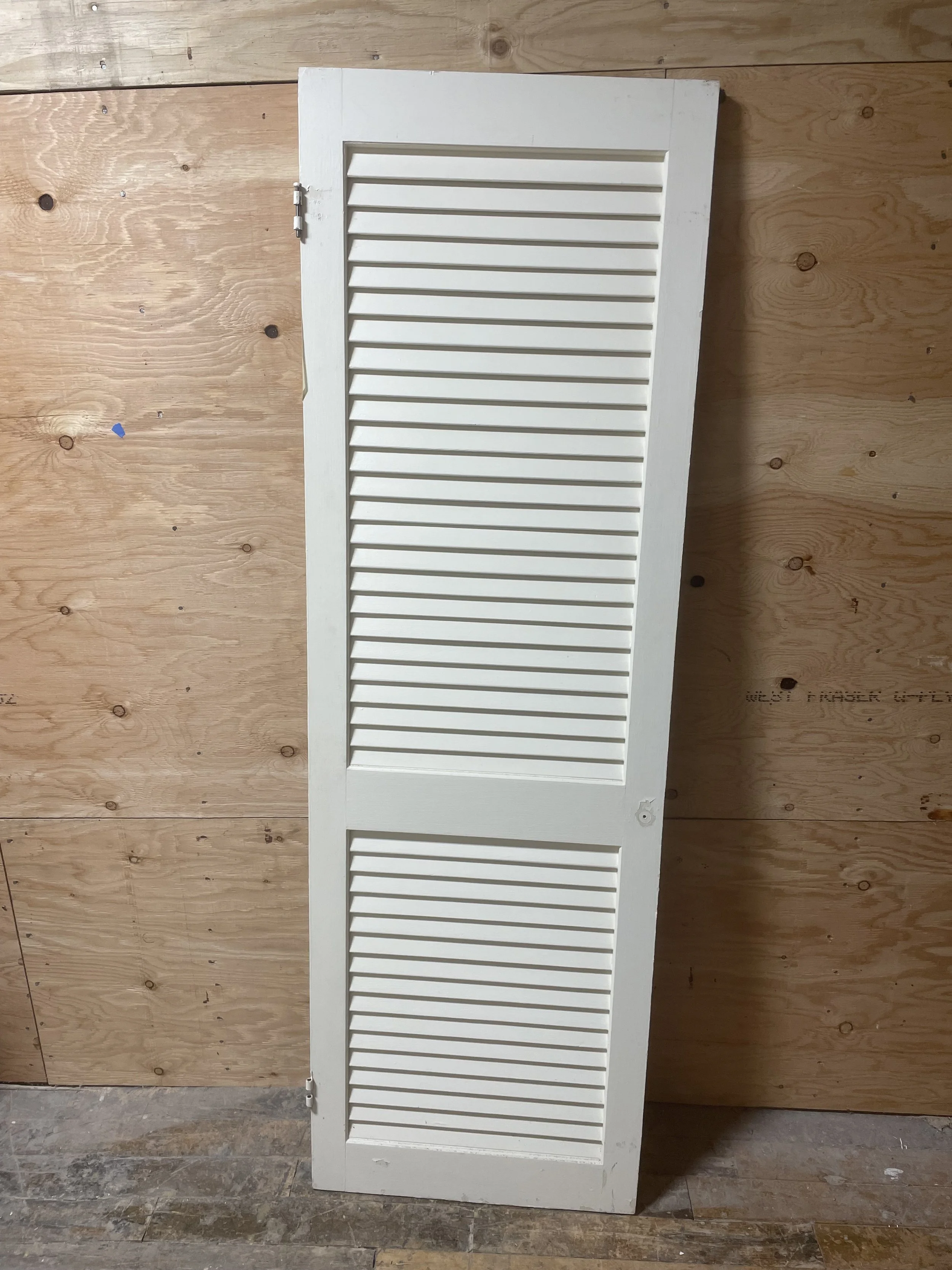 Wood Louvered Door C287