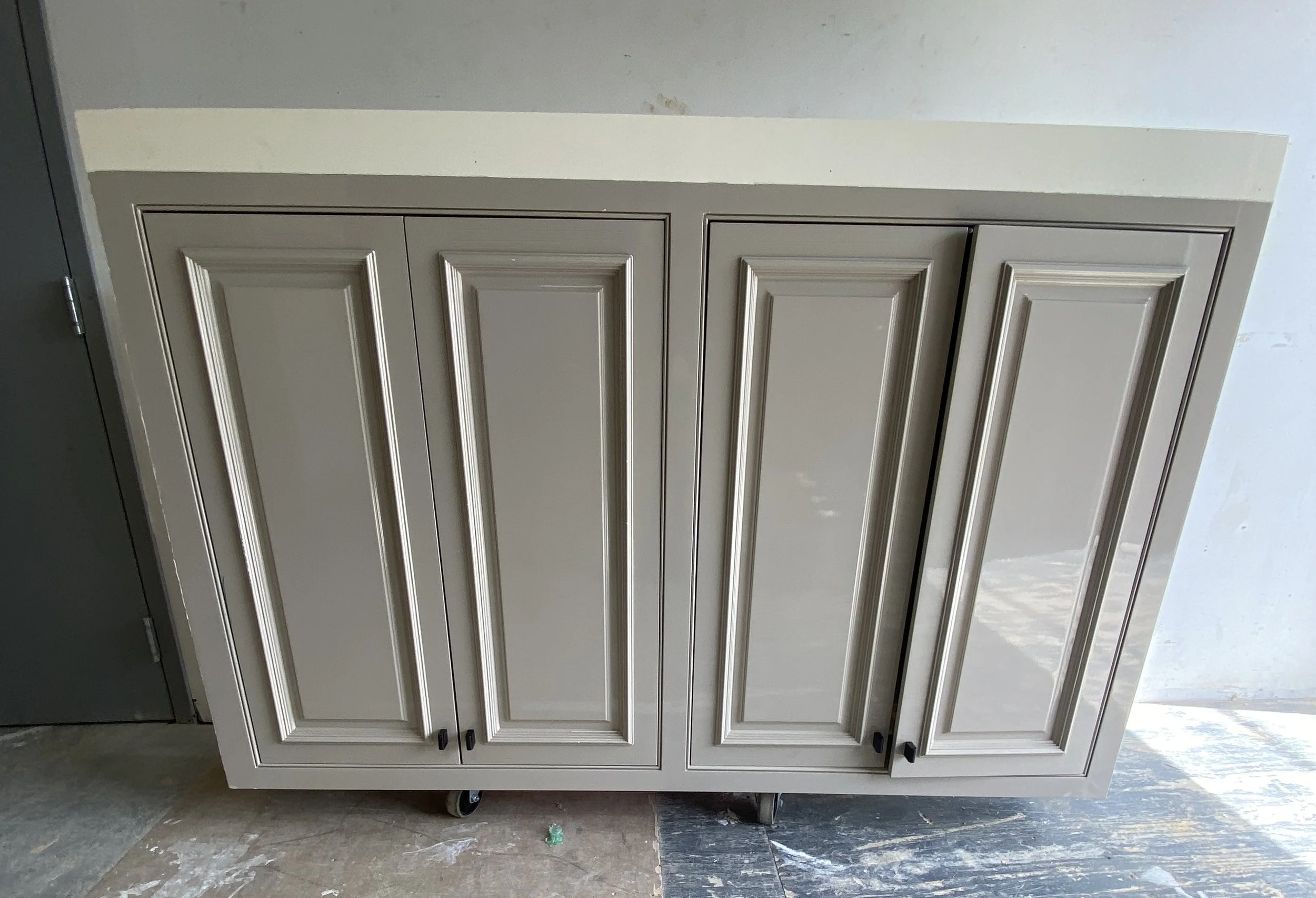 Upper Cabinet W327