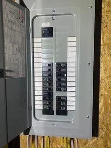 Eaton 200 AMP Electric Panel  D143