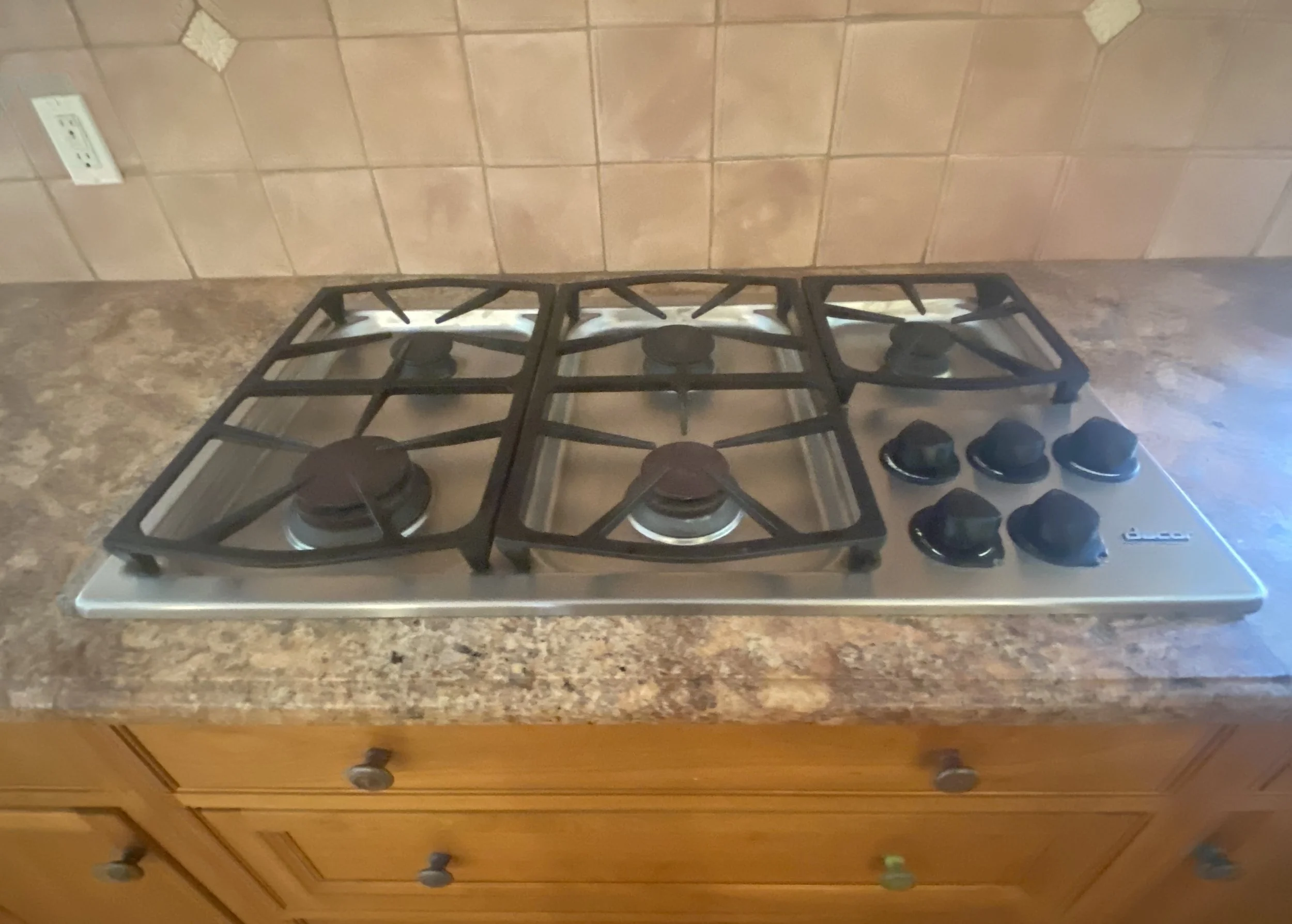 Dacor 36" Natural Gas Cooktop C806