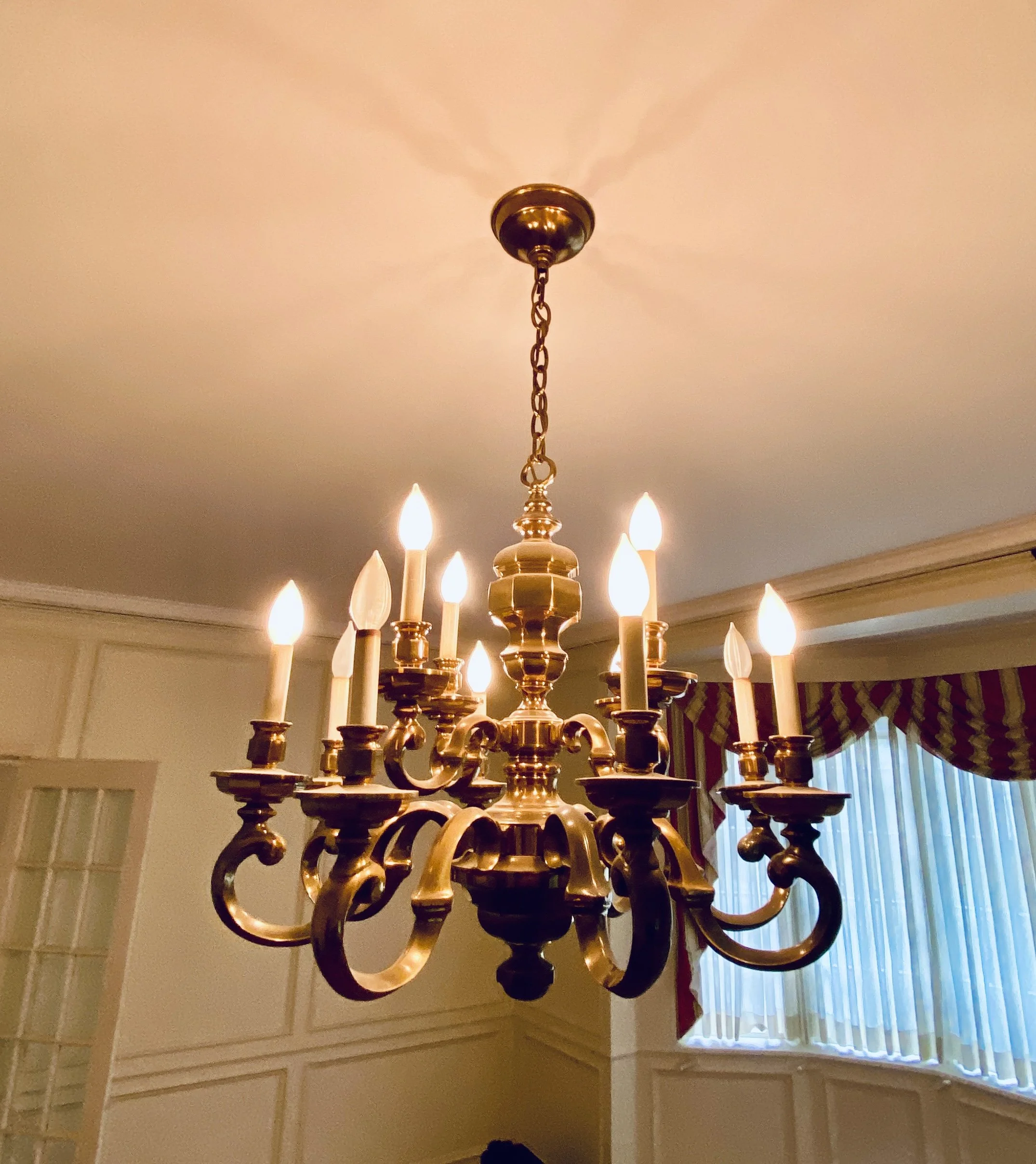 Brass Ten Light Chandelier B212 DR