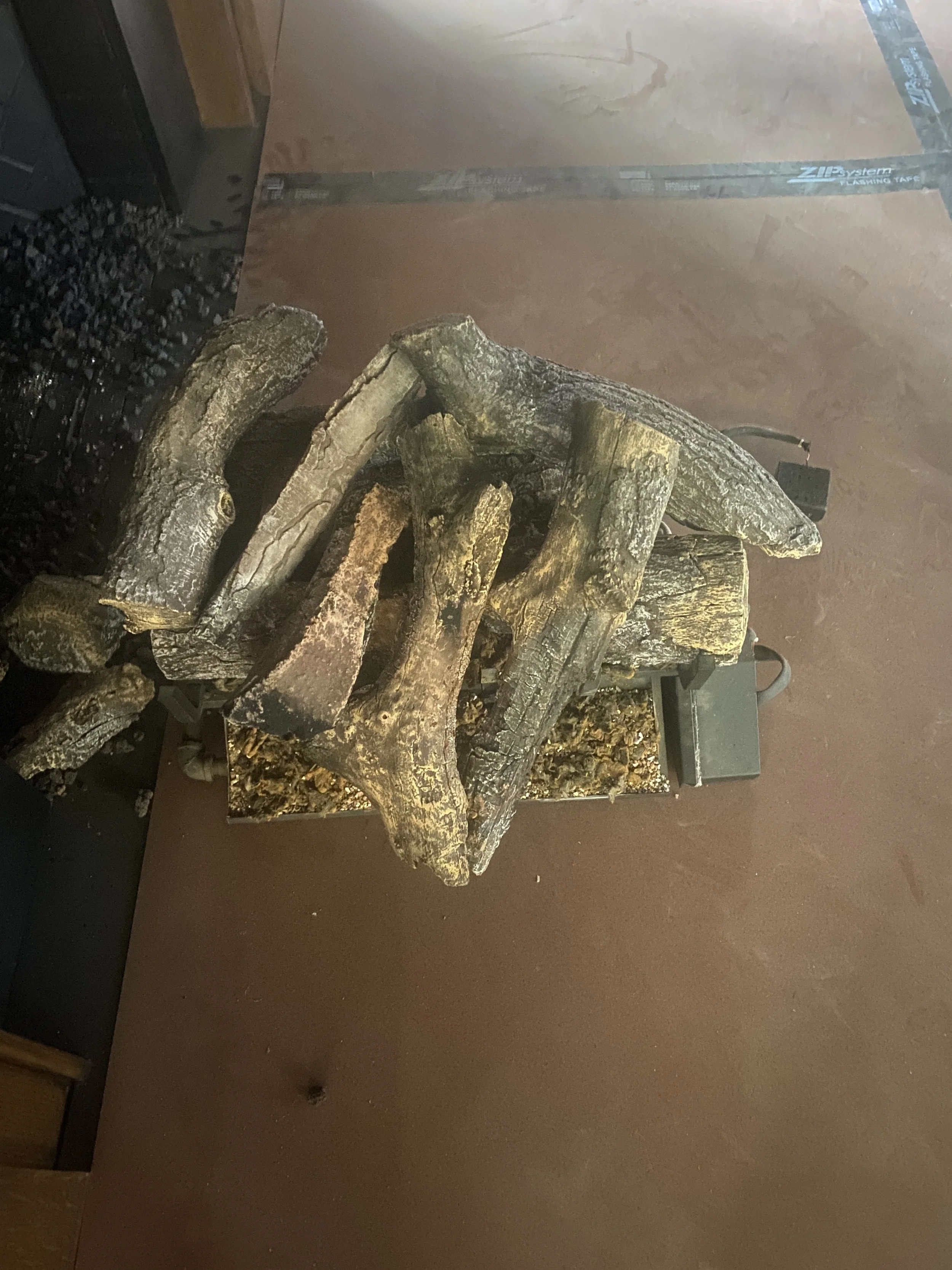 Hearth and Home 24" Natural Gas log set W515