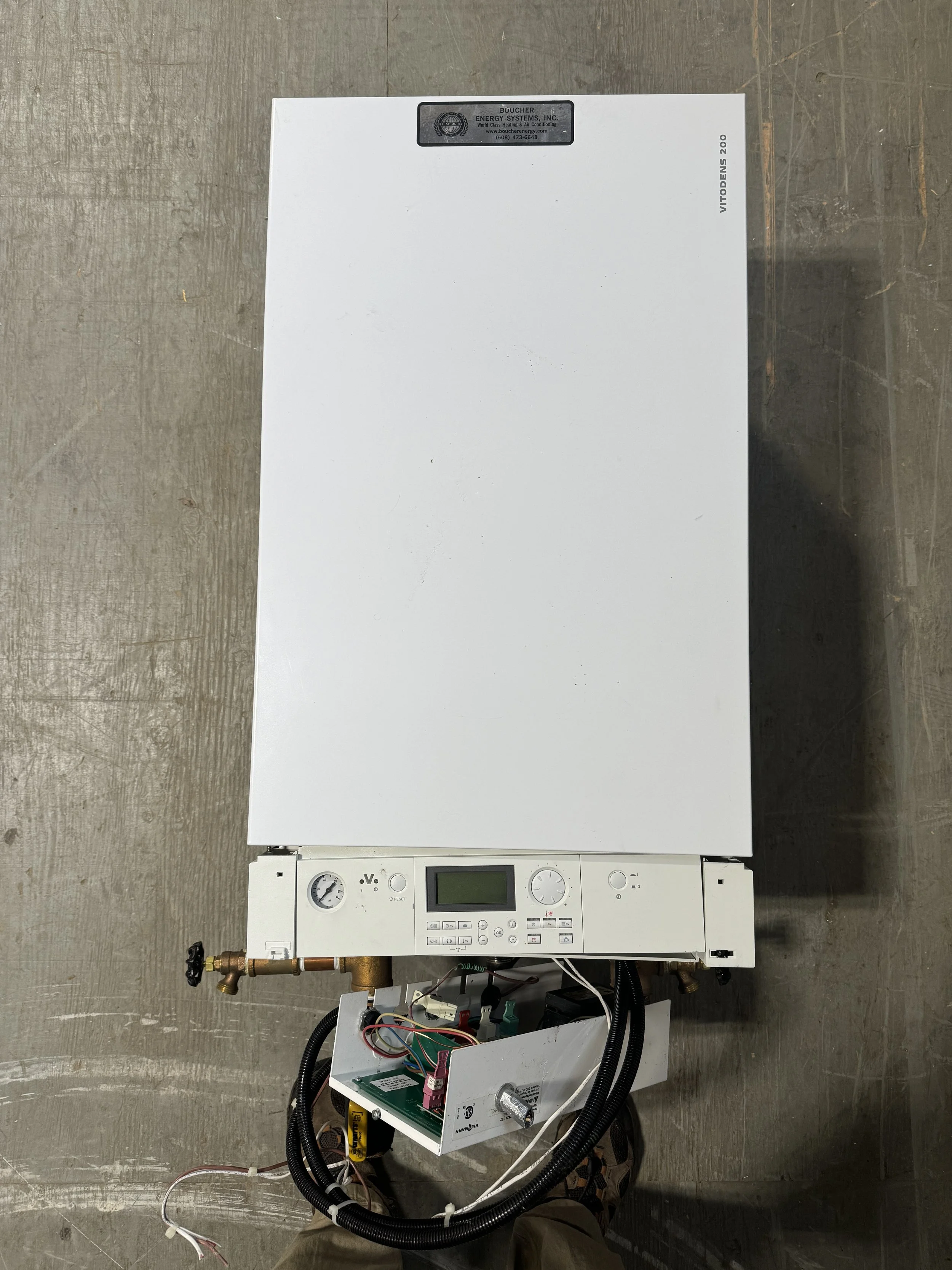 Viessmann 169,000 BTU Vitodens 200-W Wall-Mounted Condensing Natural Gas Boiler N540