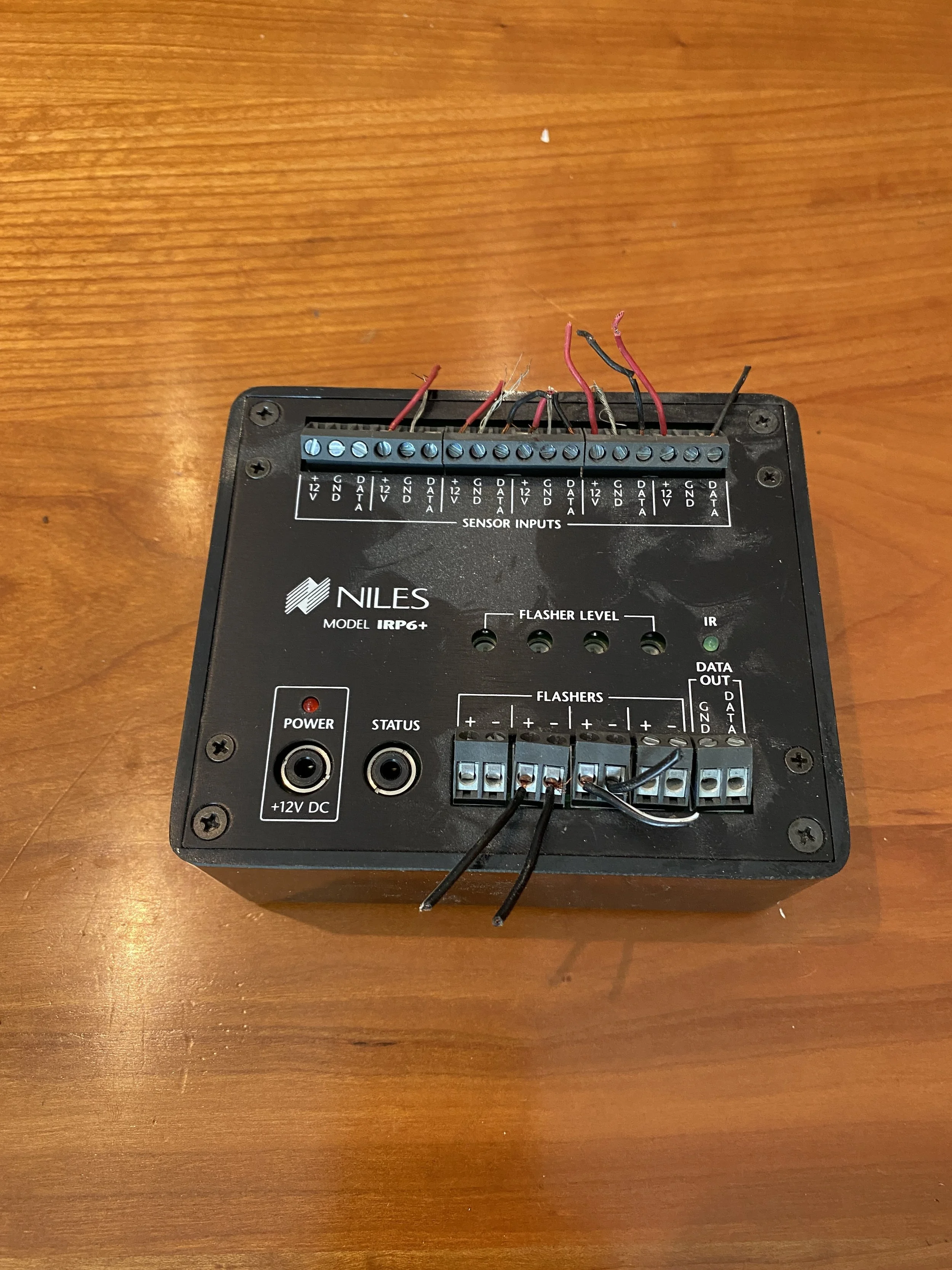 Niles IRP6P+Infrared repeater system hub Z992