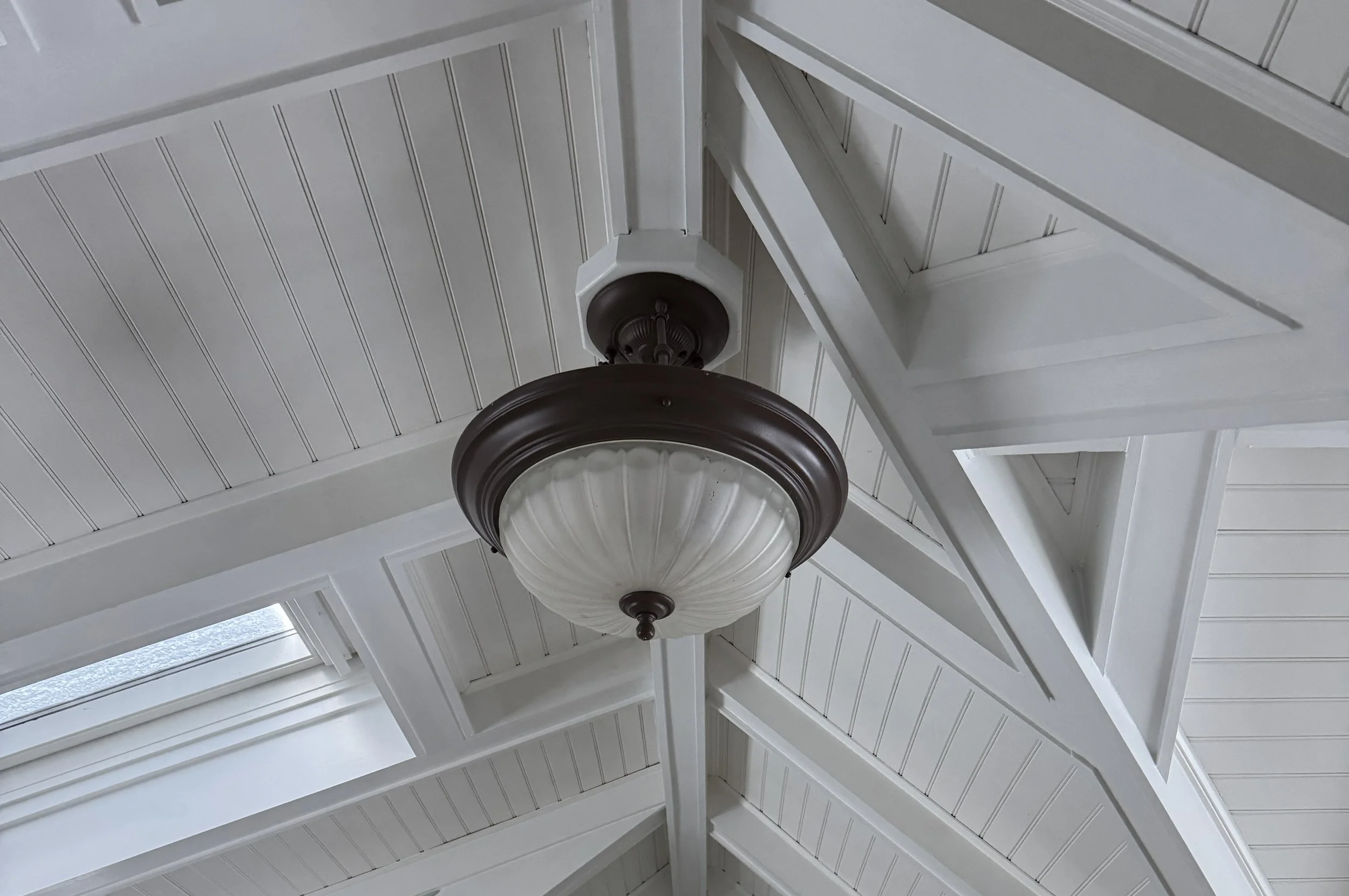 Quoizel Melon Semi-flush Mount Bronze light W535