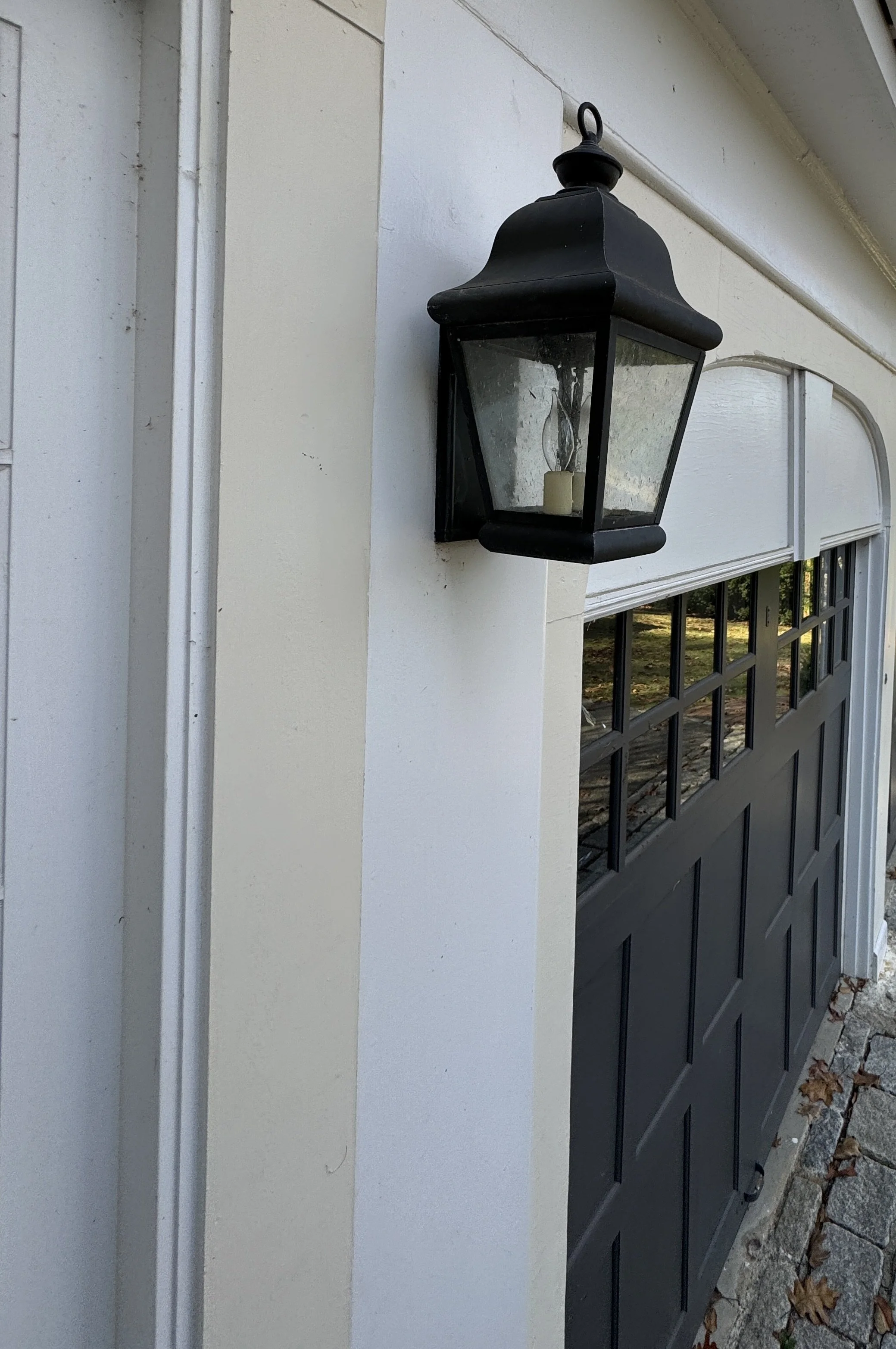 Black Wall Mount W535