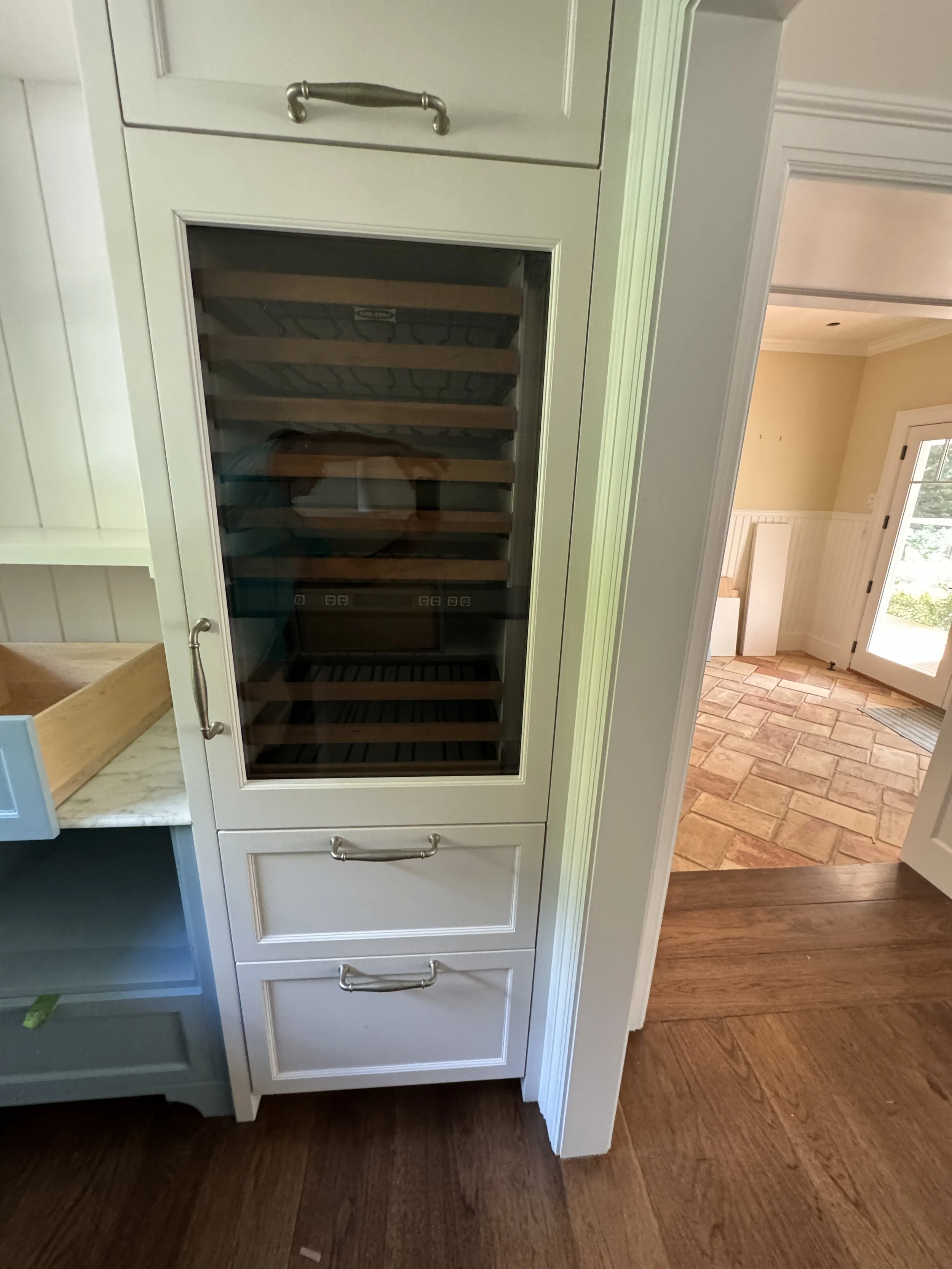 SubZero 27" Wine Refrigerator OS47