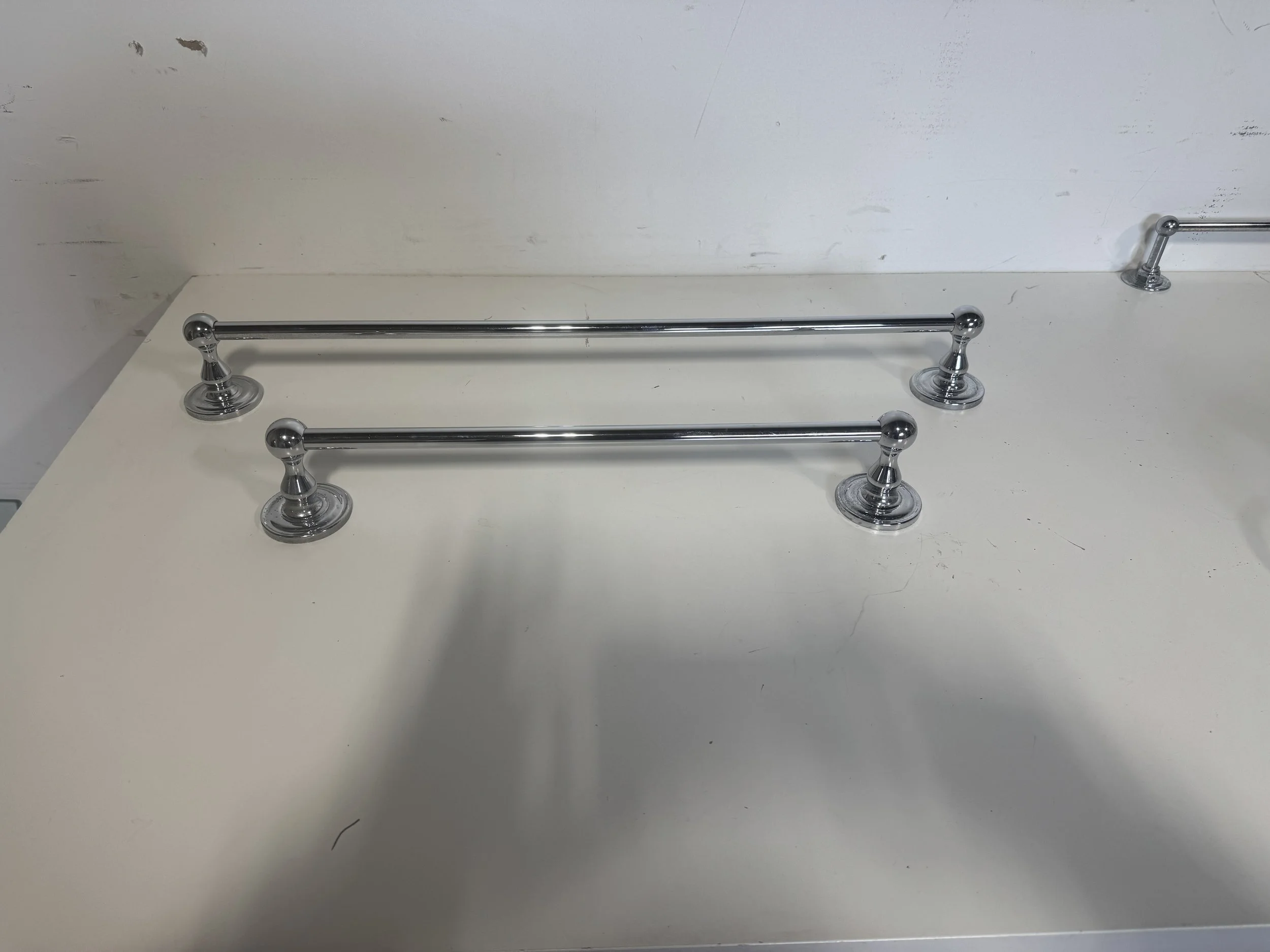 Polished Chrome Bath Accessory Set FL28 A