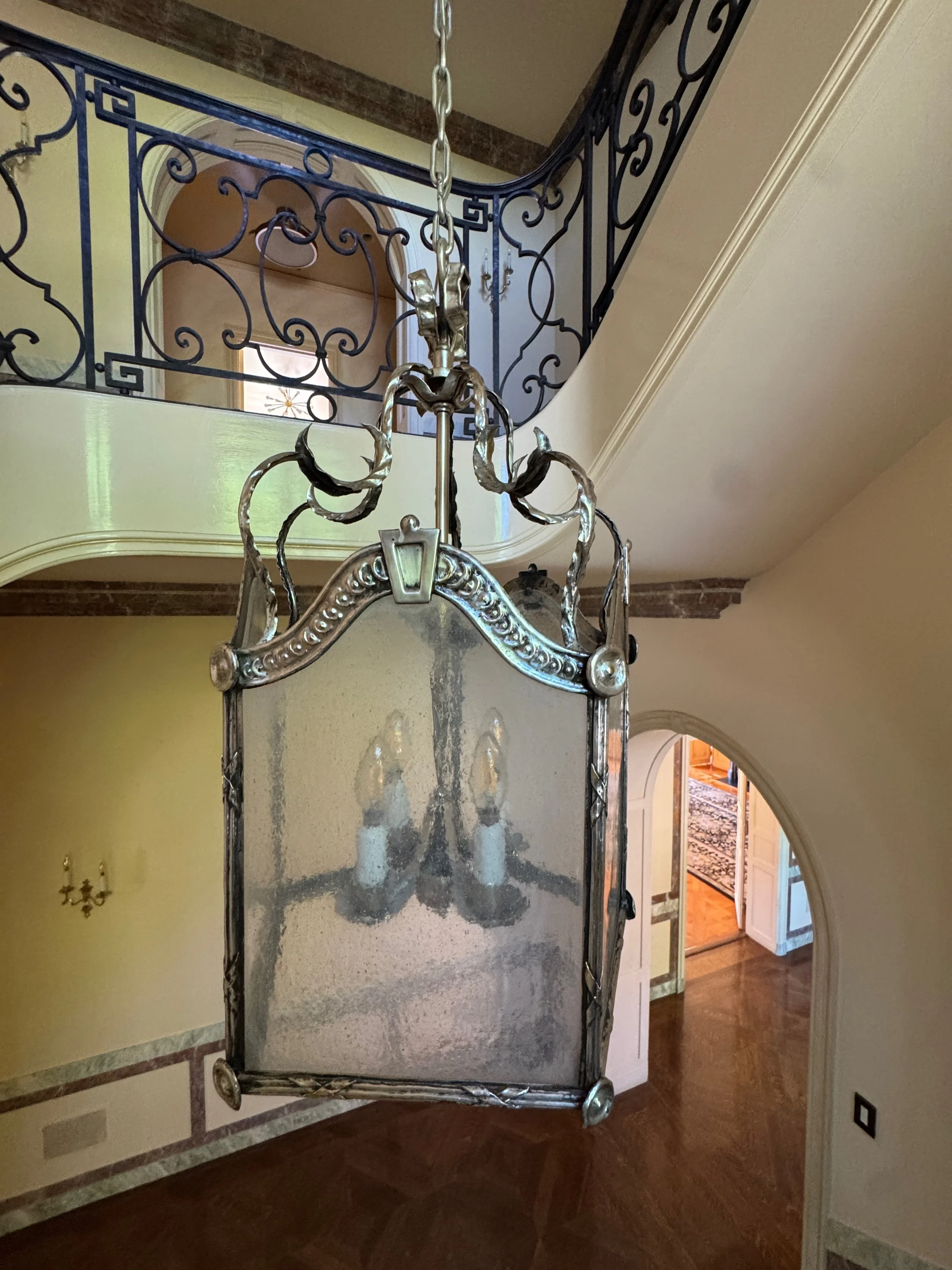 LIGHT HALL1 03.jpg