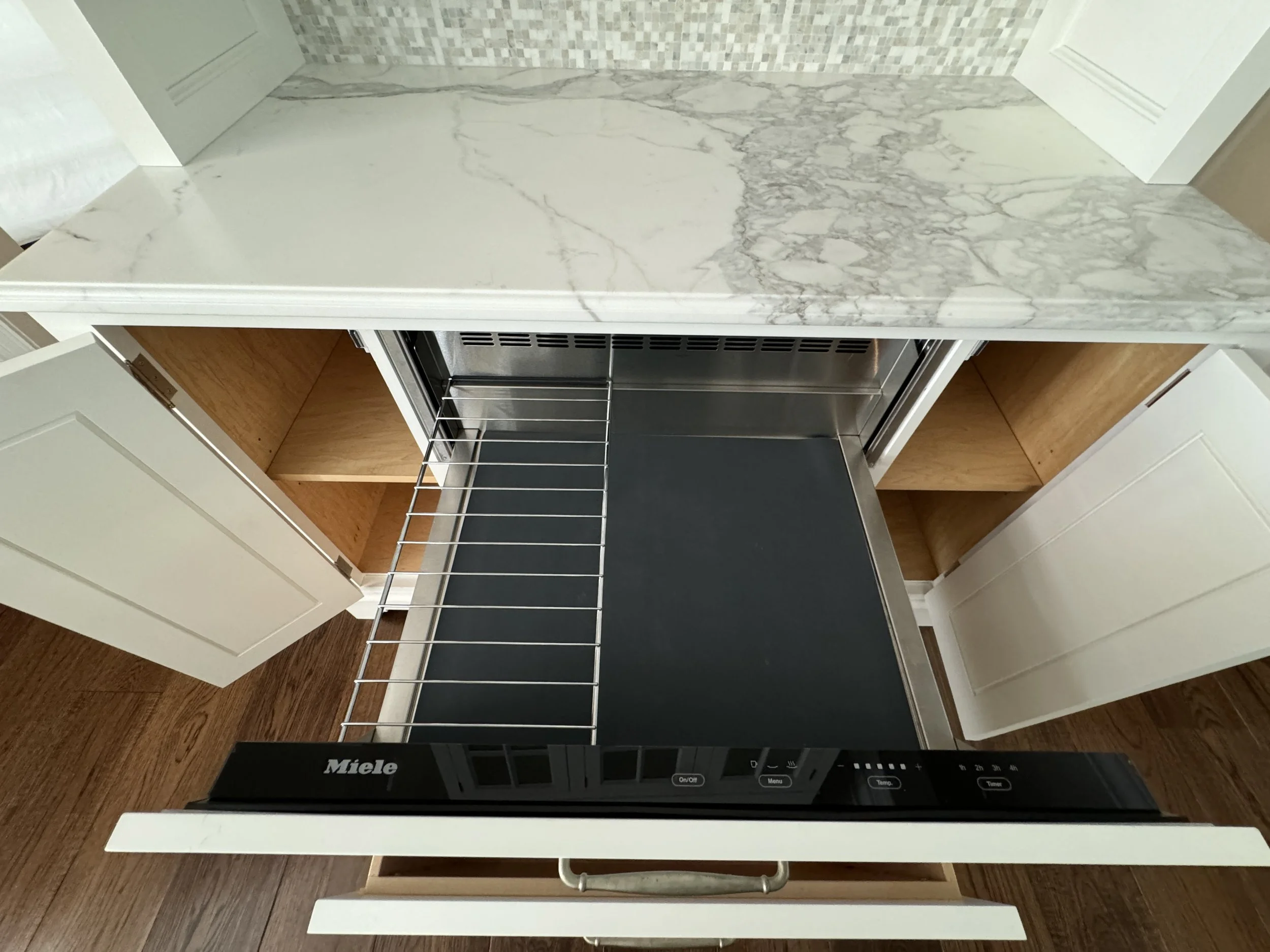 Miele 30" Panel Ready Warming Oven OS47