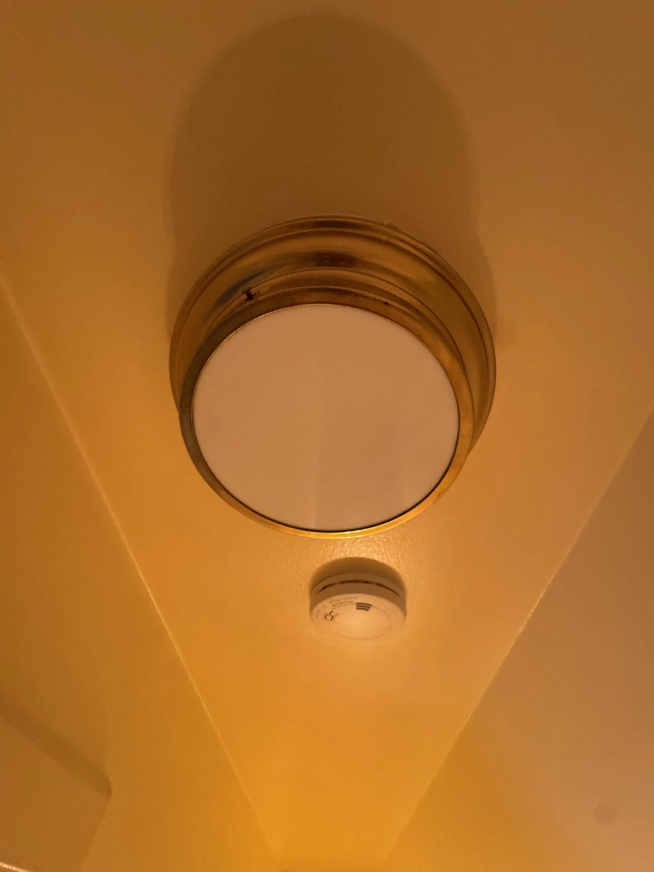 LIGHT GH 07.jpg