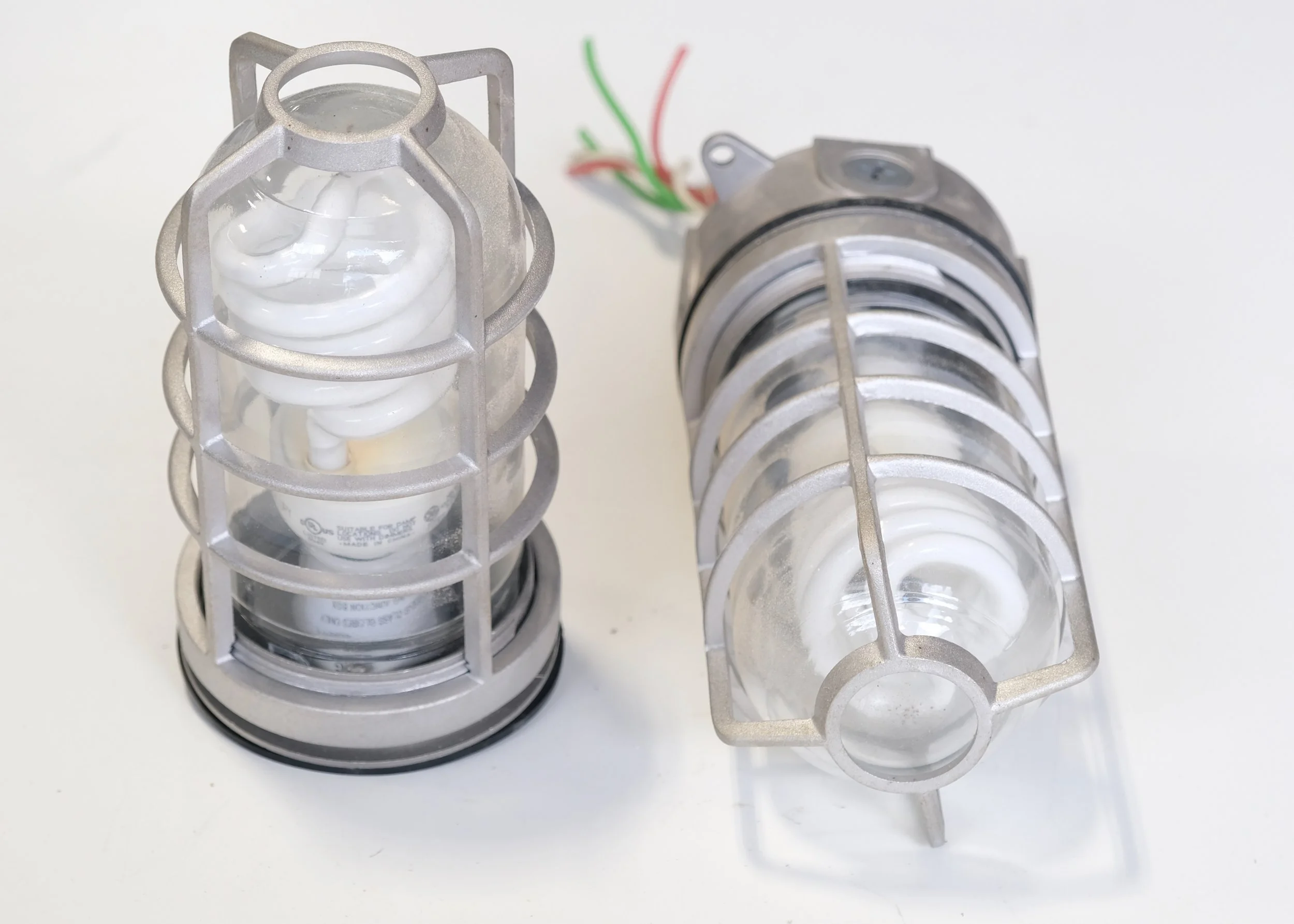 LIGHT 17-W184 - 3.jpg