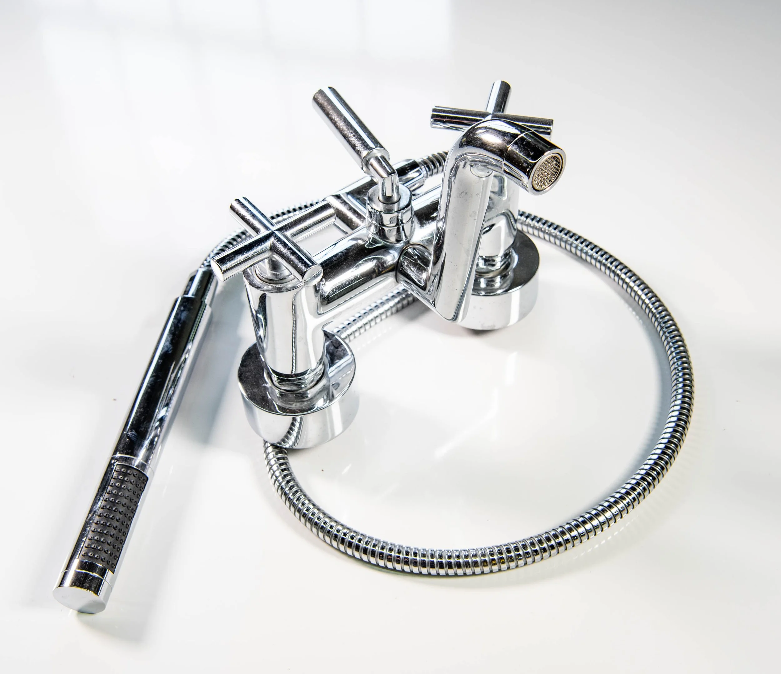 Polished Chrome Tub Filler with Spray C838 D