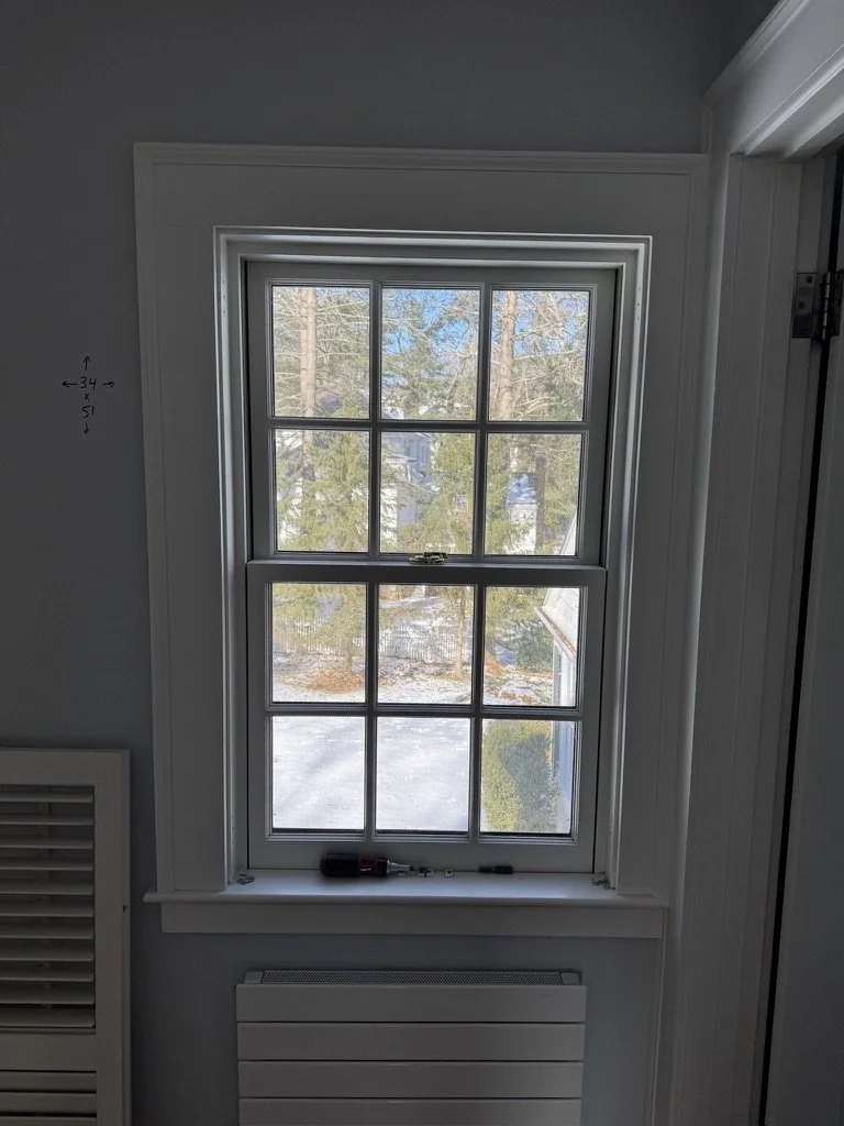 PELLA Wood Int/ Aluminum Ext Double Hung Window B W535
