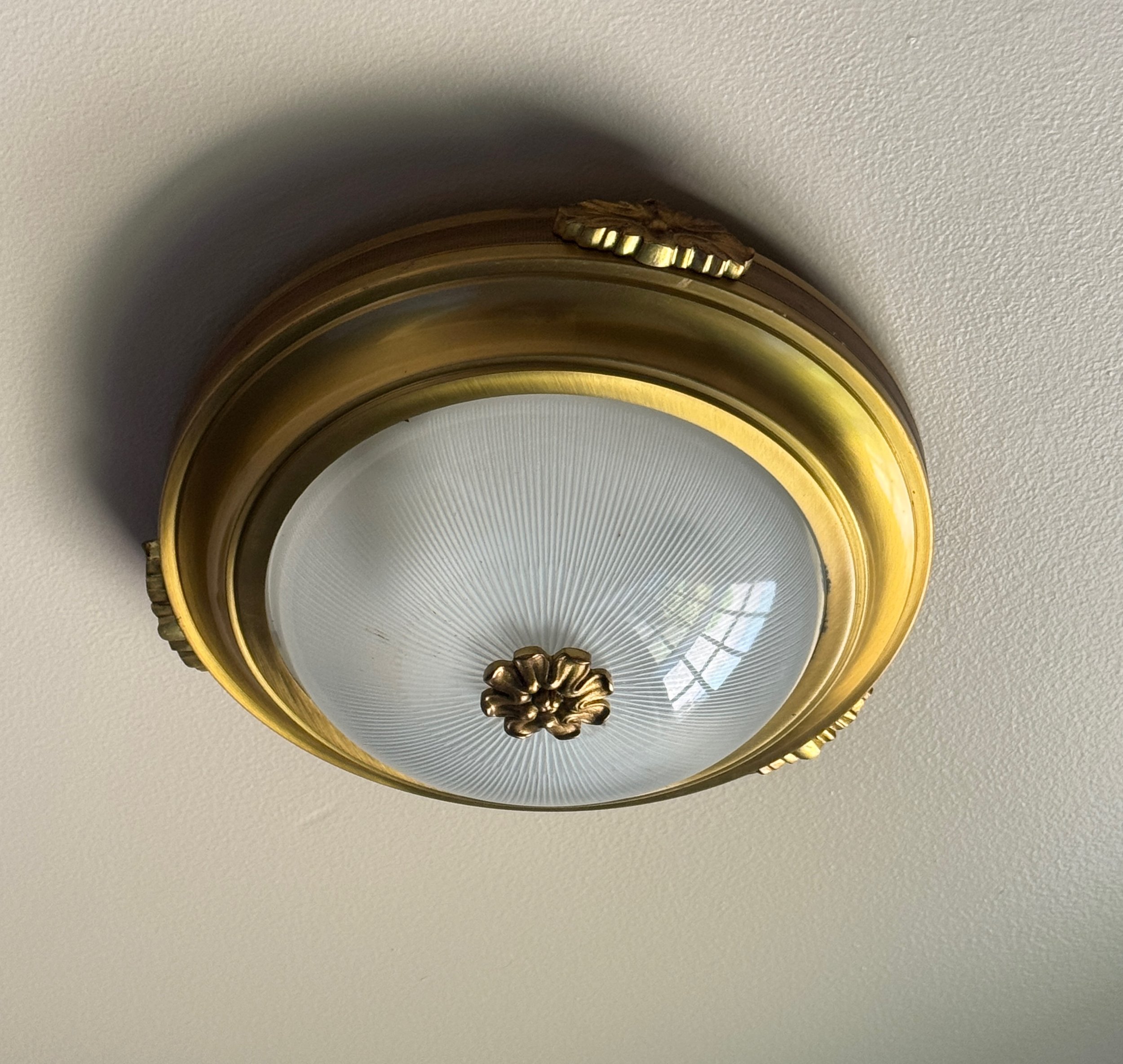 LIGHT BATHP 04.jpg