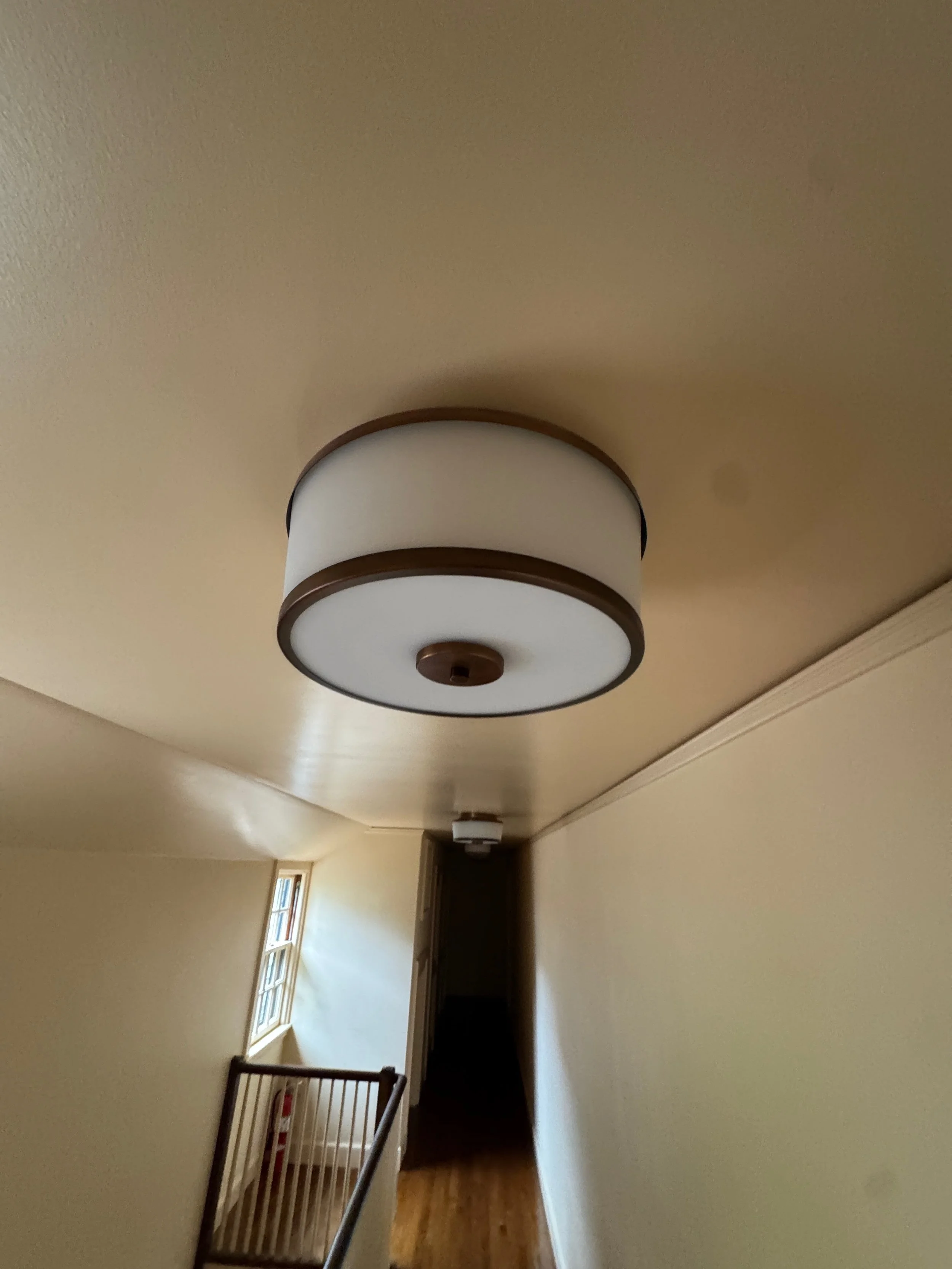 LIGHT HALL3 01.jpg