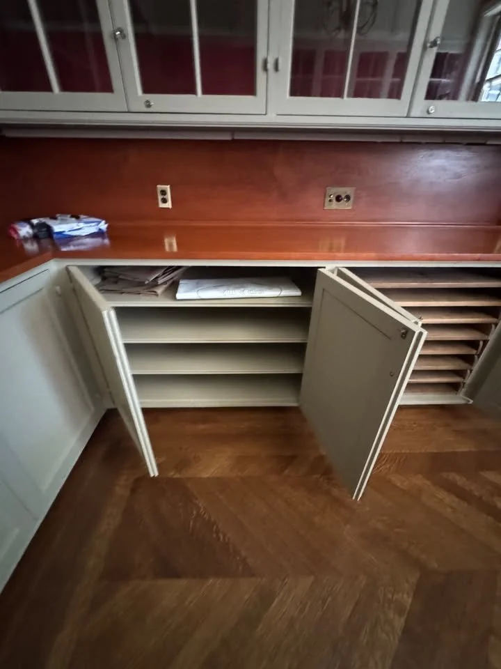 Reclaimed Kitchen Base Cabinets B333 e.jpg