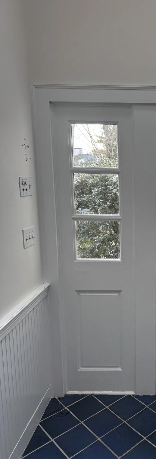 Three Light Side Light Panel W535