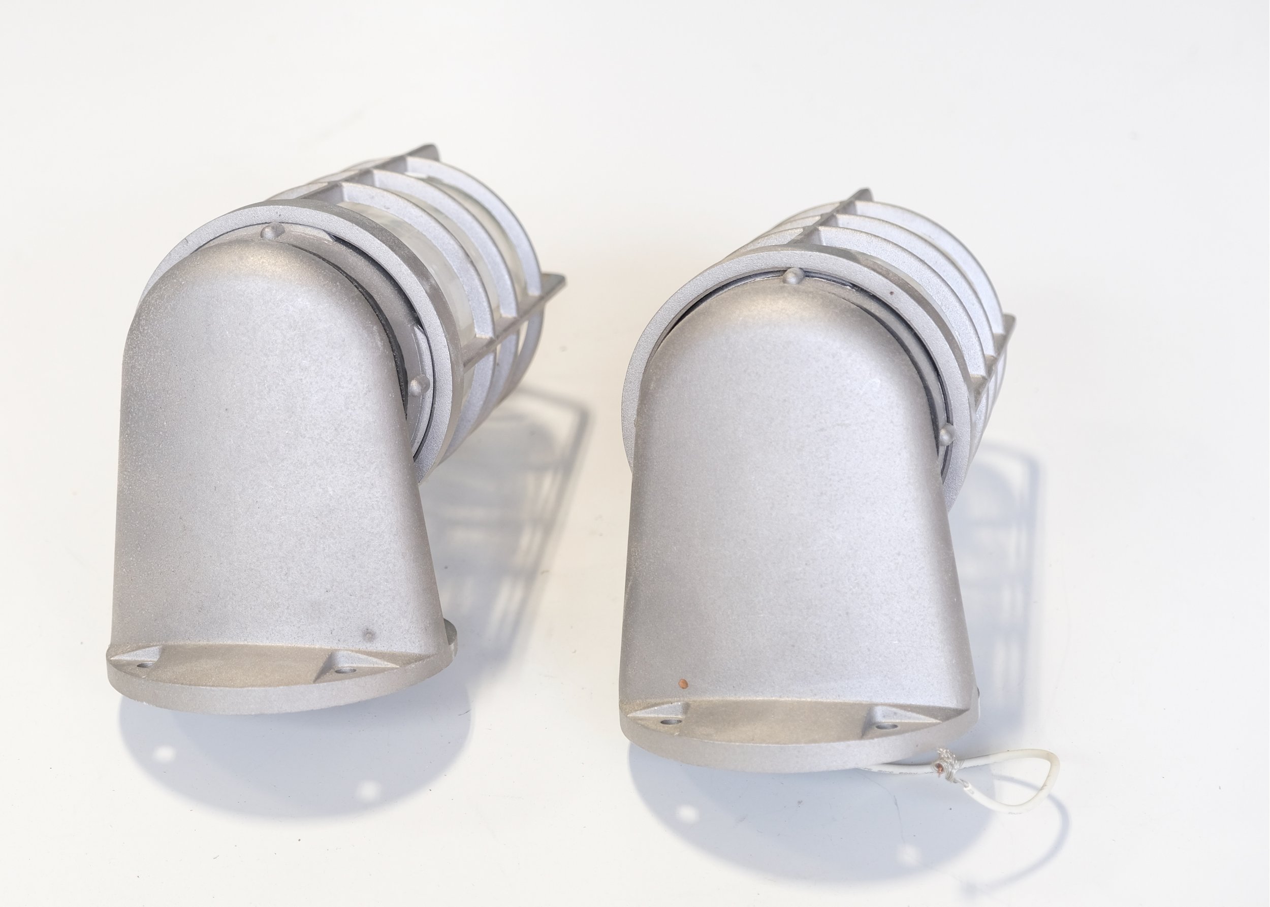 LIGHT 18-W184 - 2.jpg