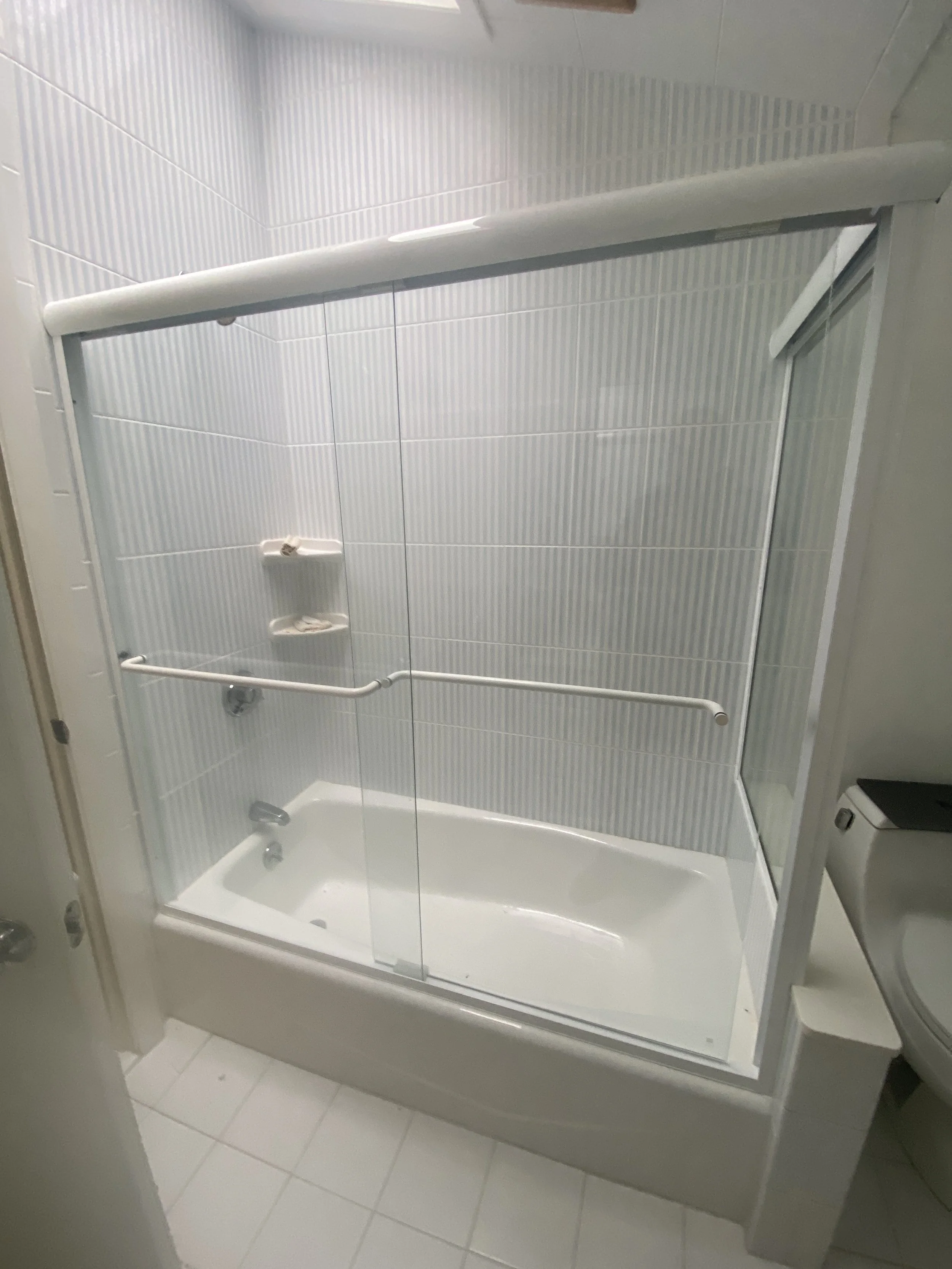 Tub Shower Door Set N969
