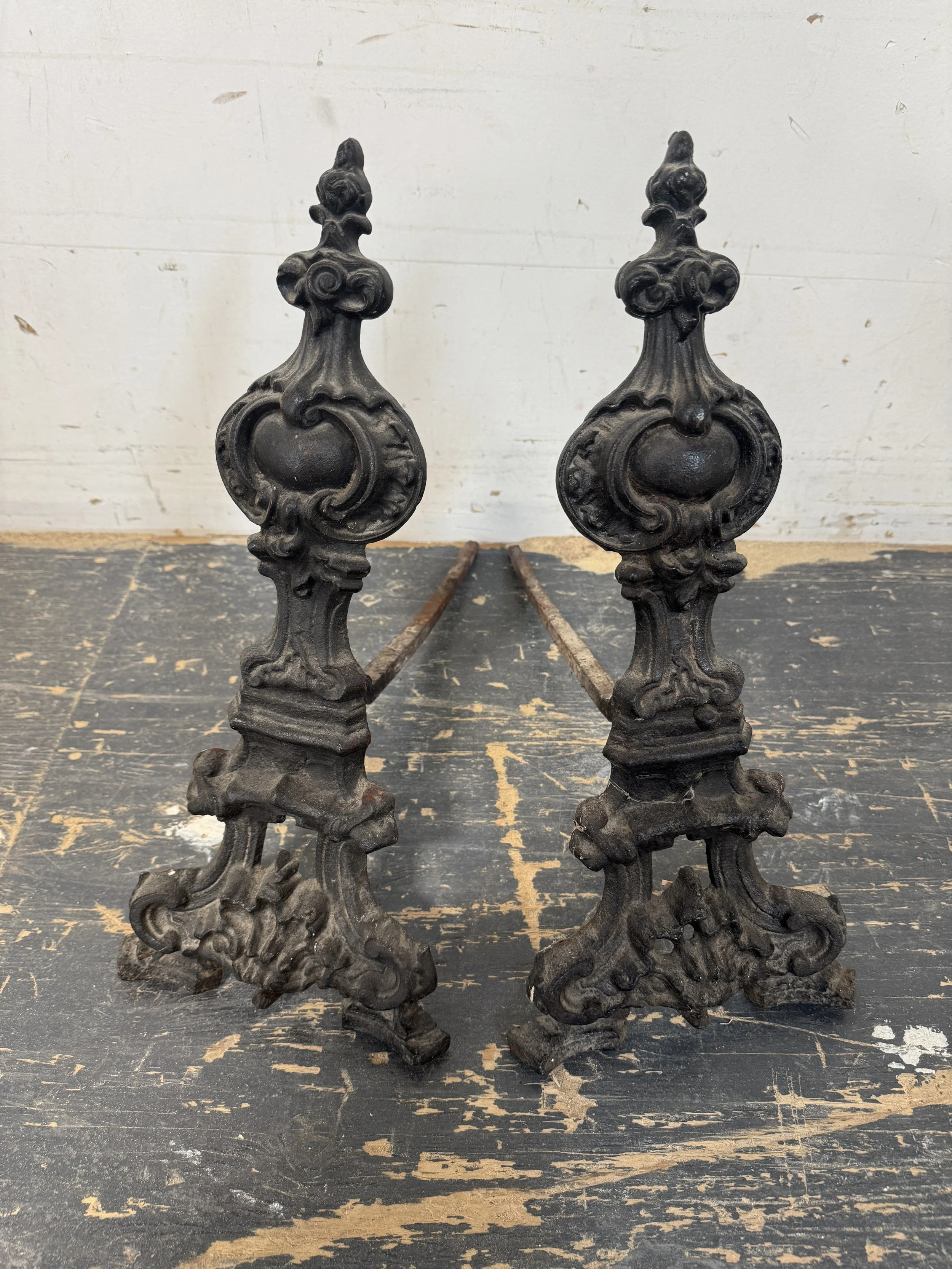 Cast iron andirons Z999