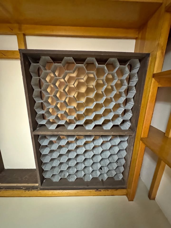 Wine Racks B333 a.jpg