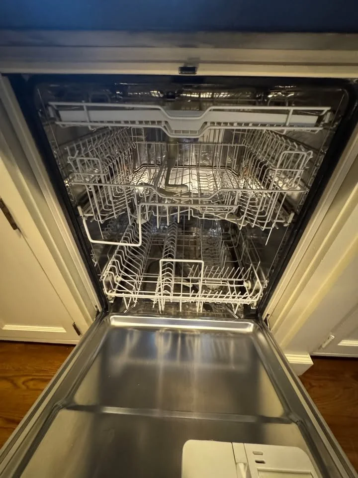 Panel Ready Miele Dishwasher B333 b.jpg