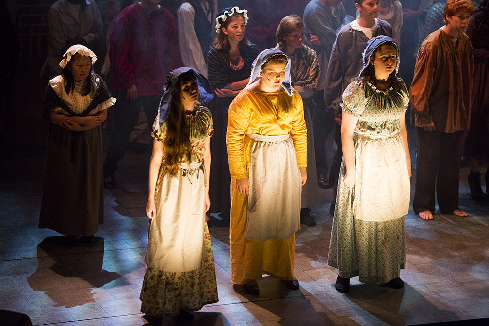 Les Misérables Student Edition - Scenic and Lighting Design