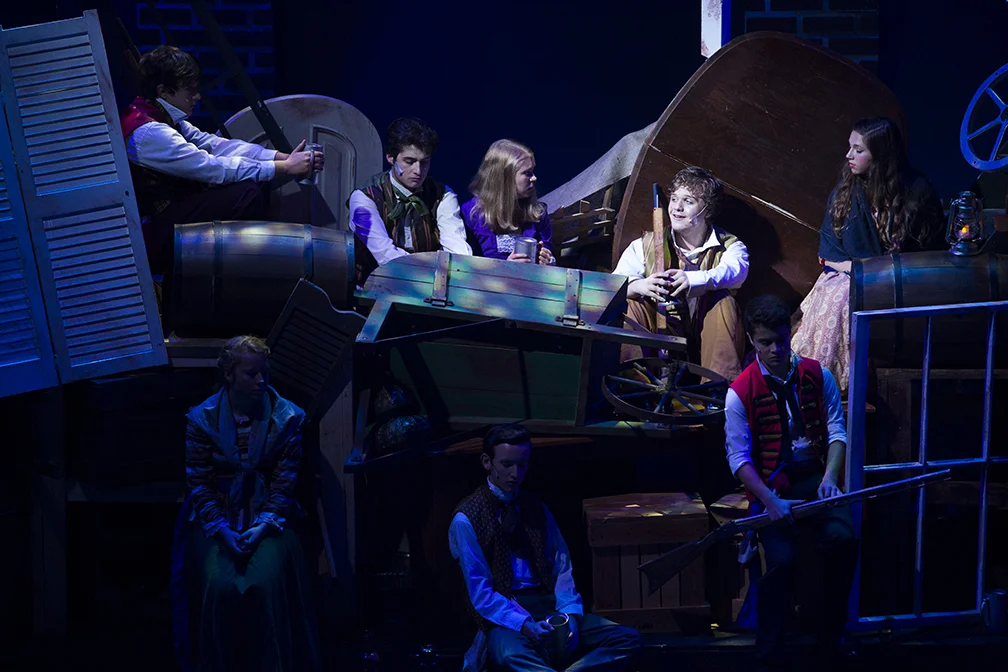 Les Misérables Student Edition - Scenic and Lighting Design
