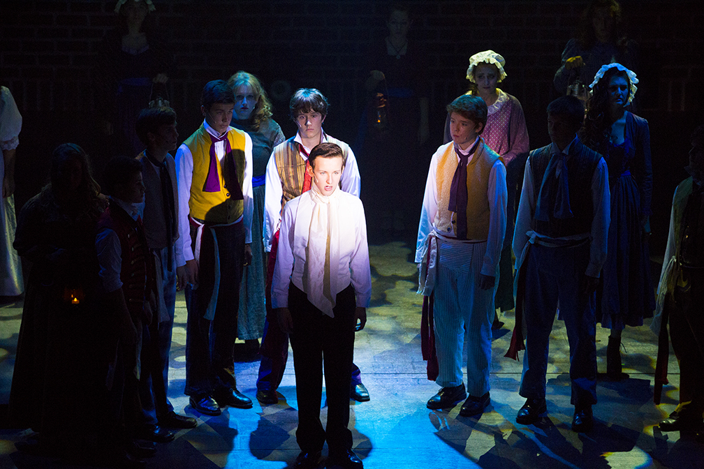 Les Misérables Student Edition - Scenic and Lighting Design