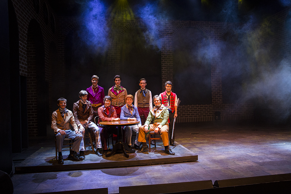 Les Misérables Student Edition - Scenic and Lighting Design