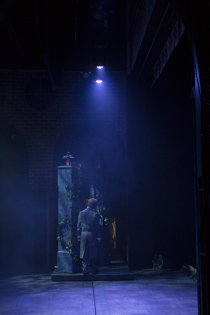 Les Misérables Student Edition - Scenic and Lighting Design