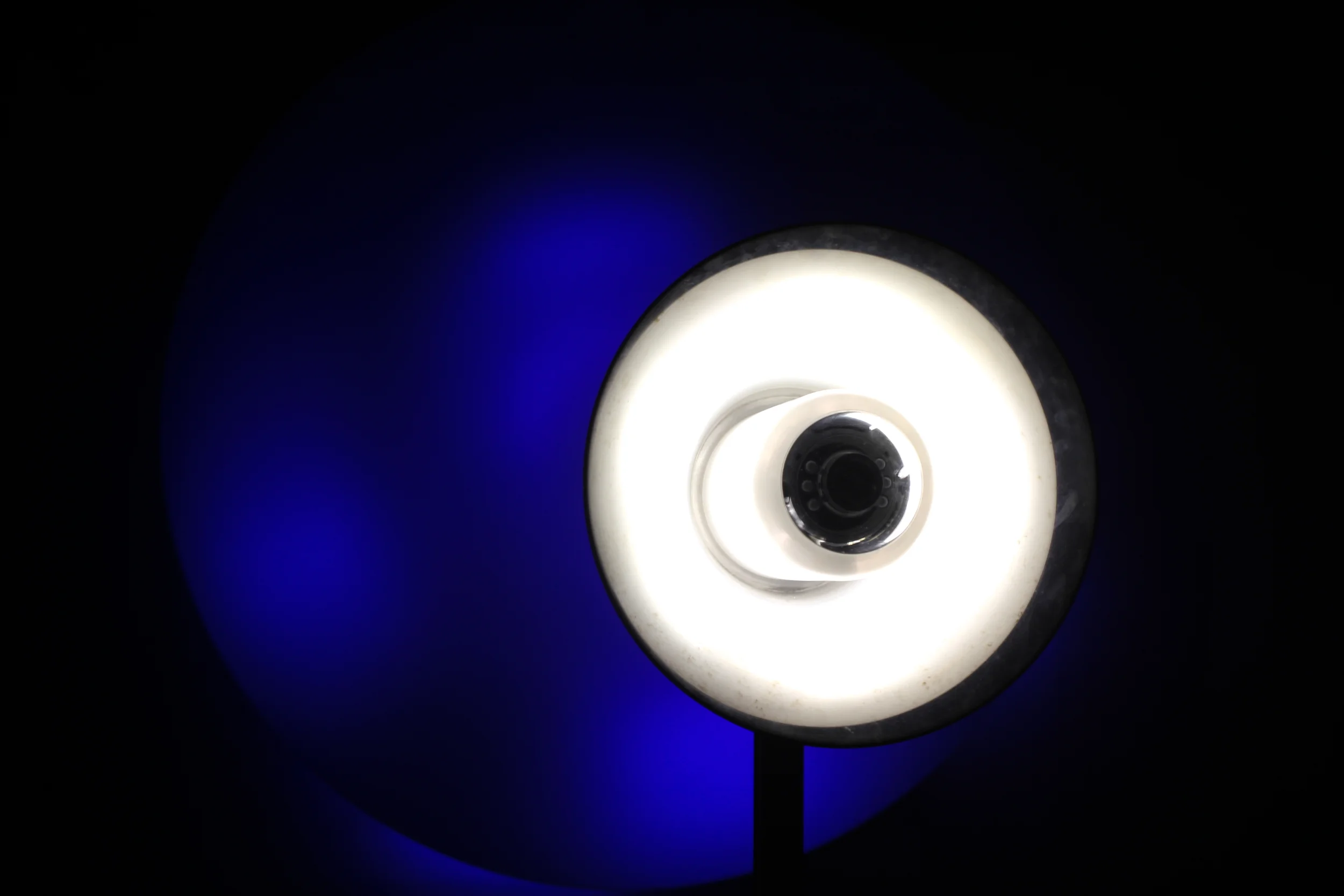 Aura, Philips. Biennale Design Saint Étienne 2015. image ©futurecrafter