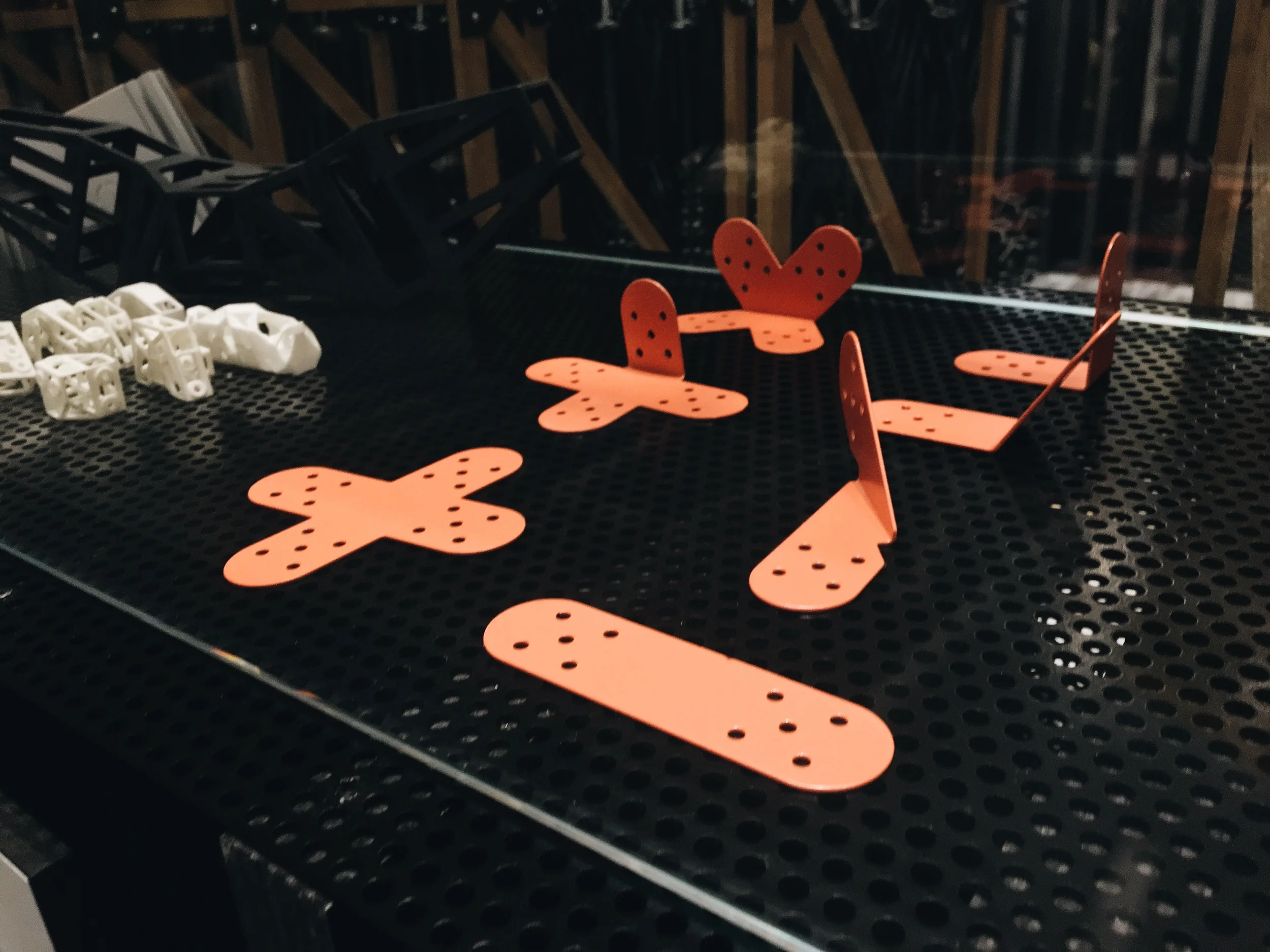 Moulding. Sempering. Images@Futurecrafter.