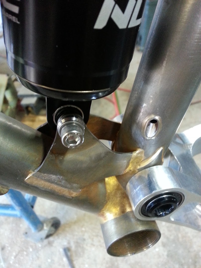 Pretty busy bottom bracket junction, especially with the internal routing for the stealth dropper seatpost.
