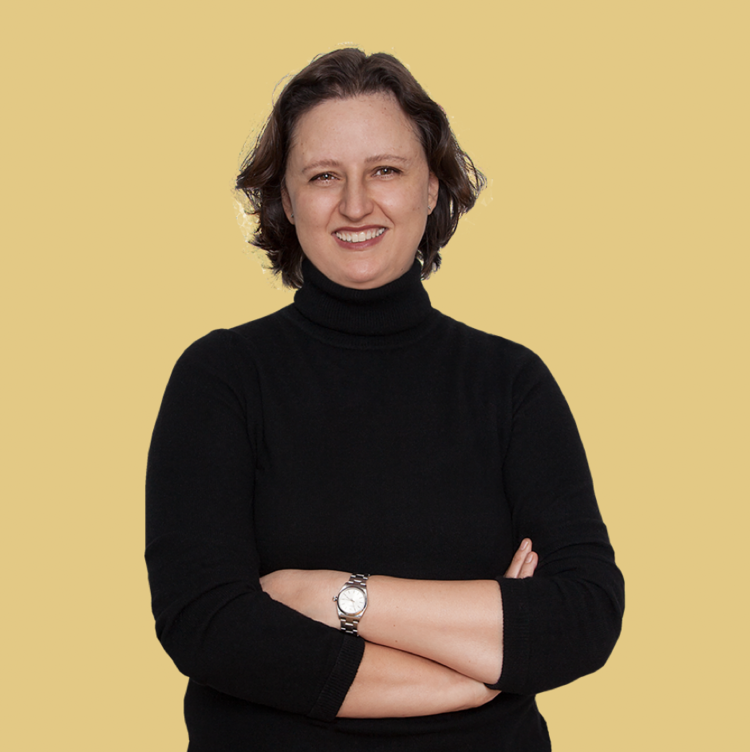 Caterina+Toscano+-+VP+of+Homeowner+Experience+Bolster.png