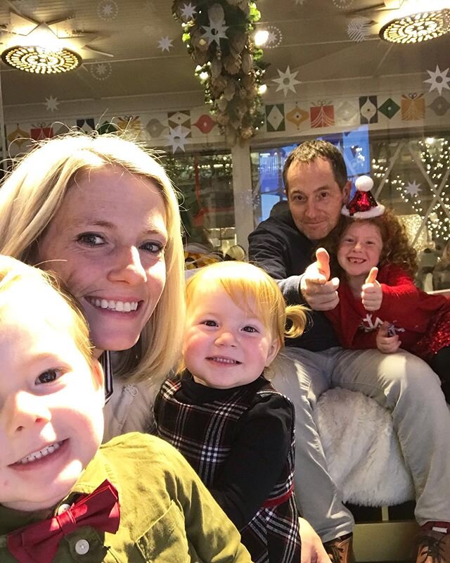 Wishing everyone a Merry Christmas from our crazy bunch! ❤️💚❤️💚