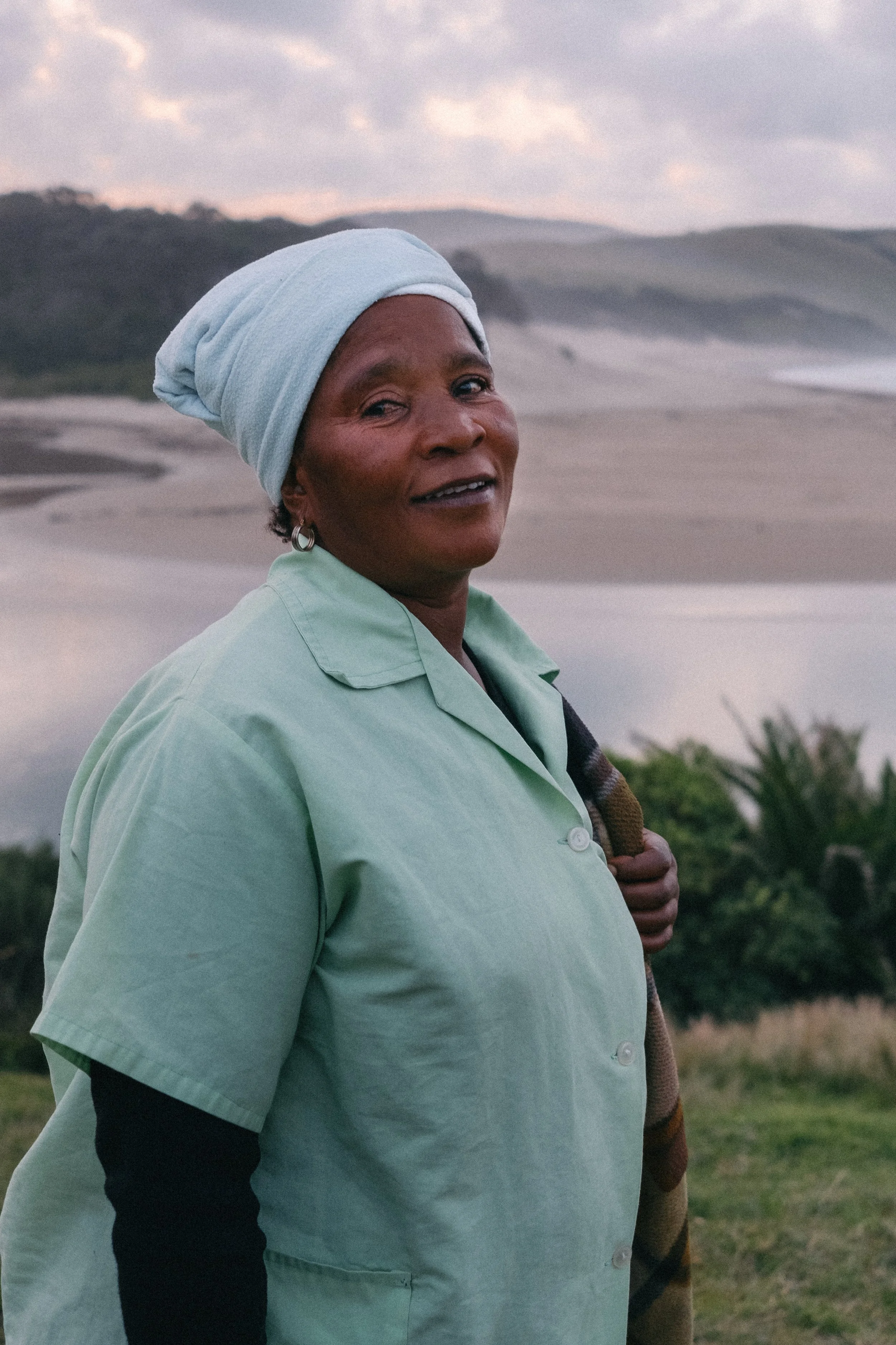 bulugula travailleuse portrait.jpg