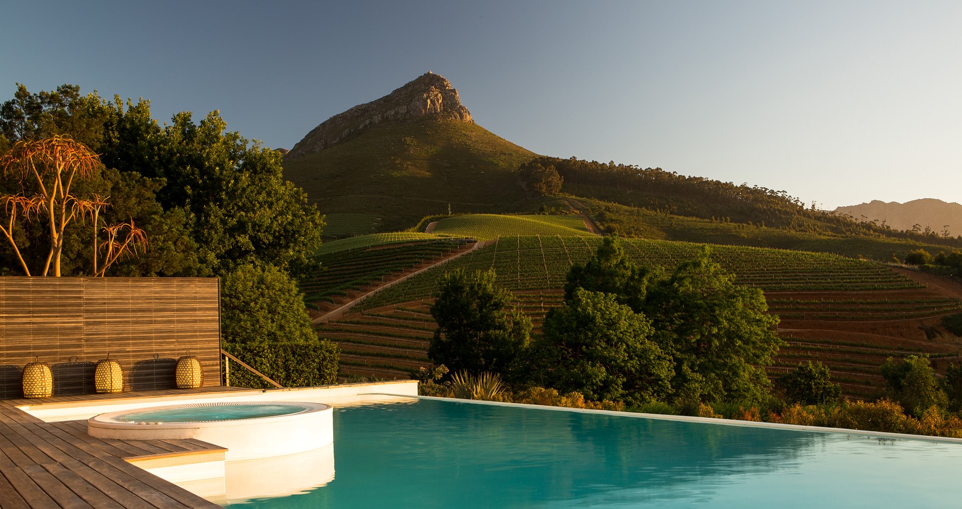 3. DELAIRE GRAFF SPA INFINITY POOL & JACUZZI.jpg