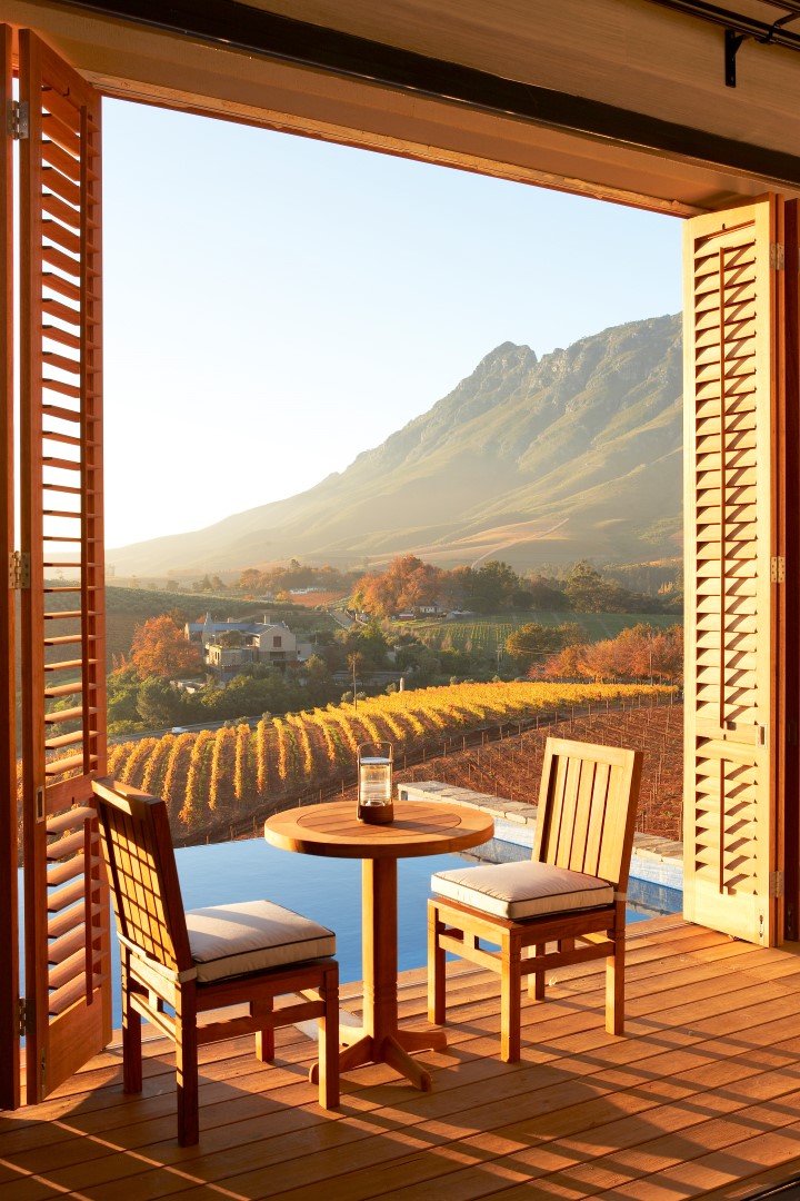 9. DELAIRE GRAFF LUXURY LODGE VIEW & DECK.jpg